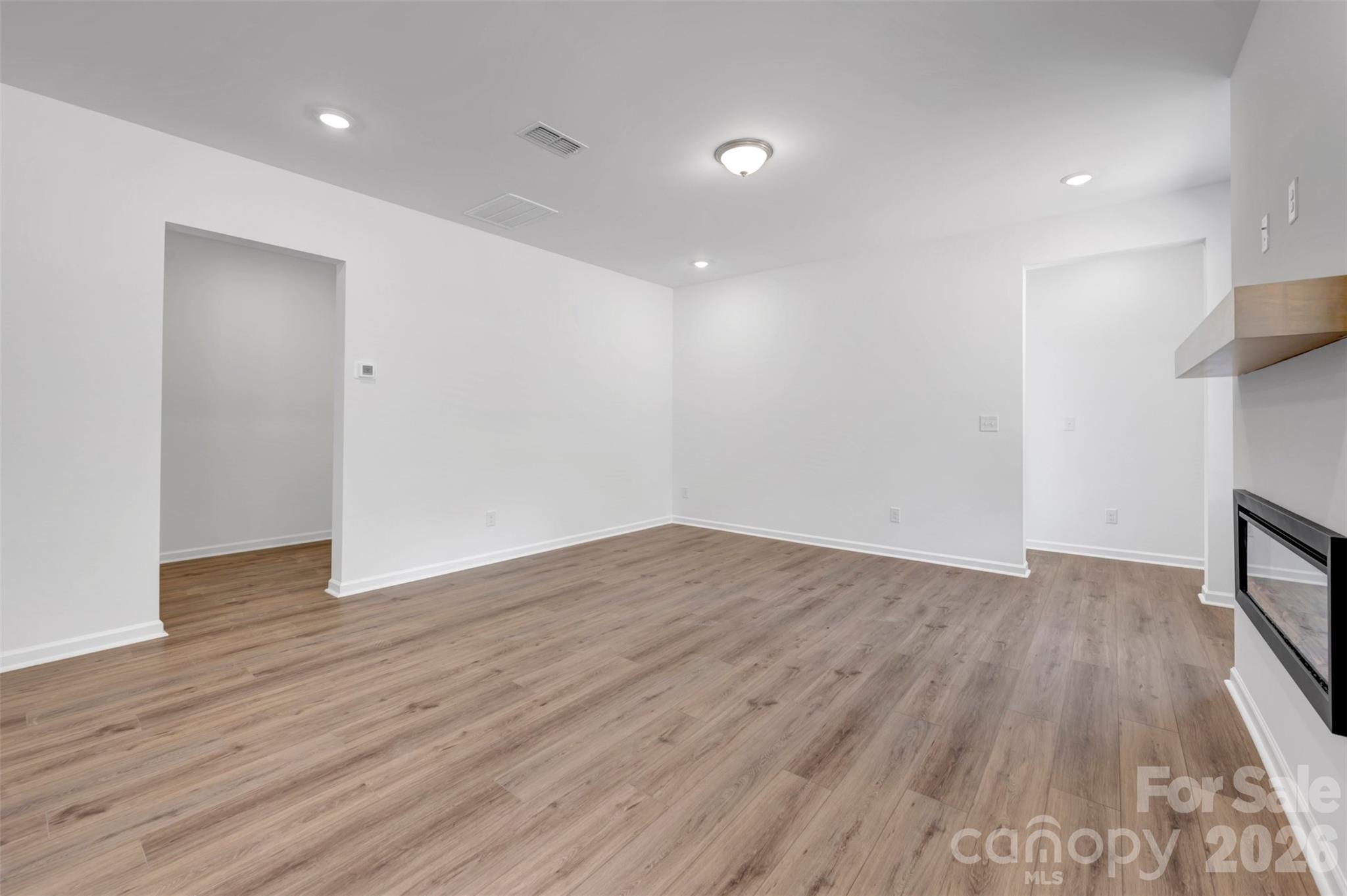 221 Amber Glen Drive — Locust