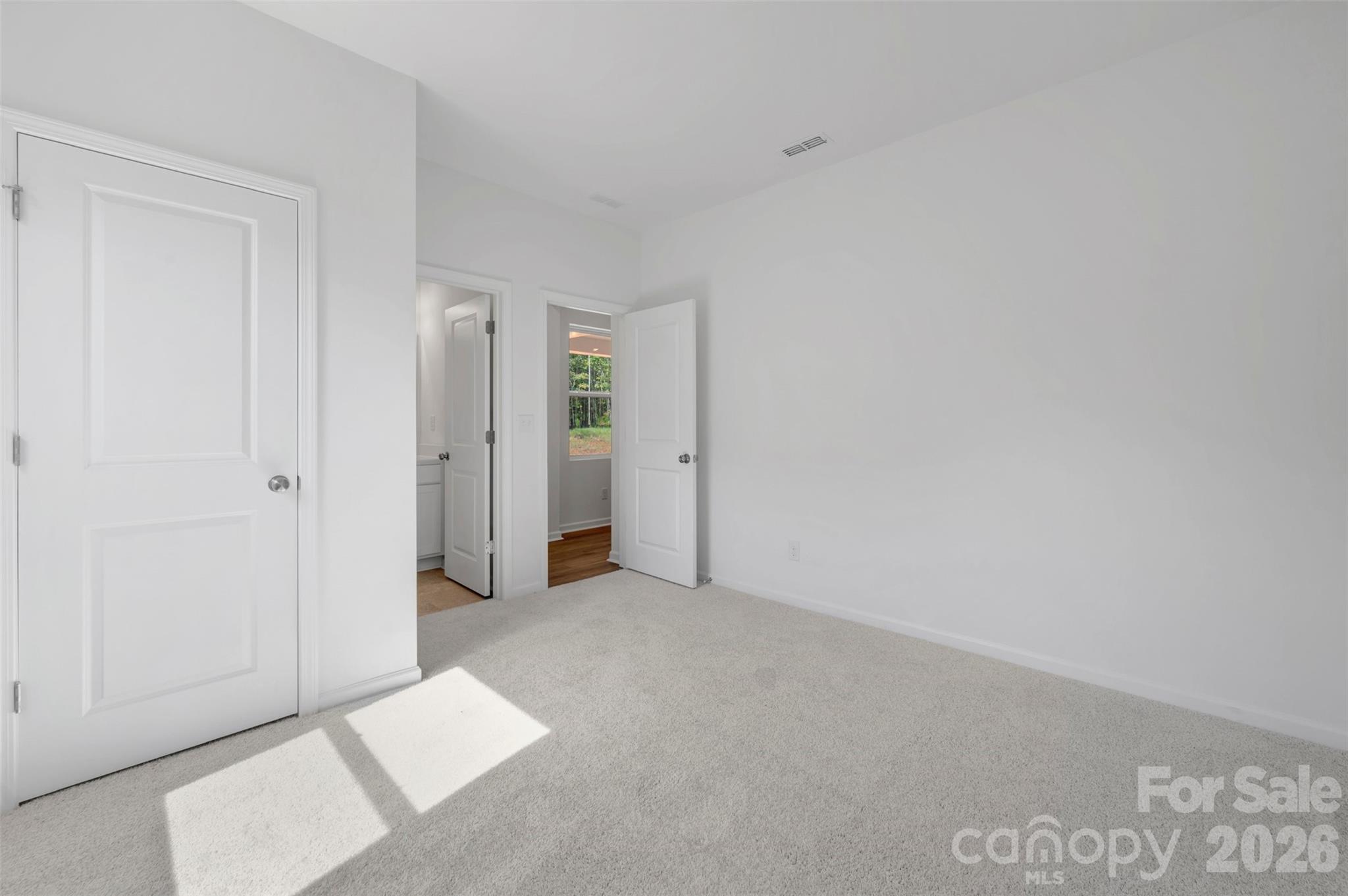 221 Amber Glen Drive — Locust