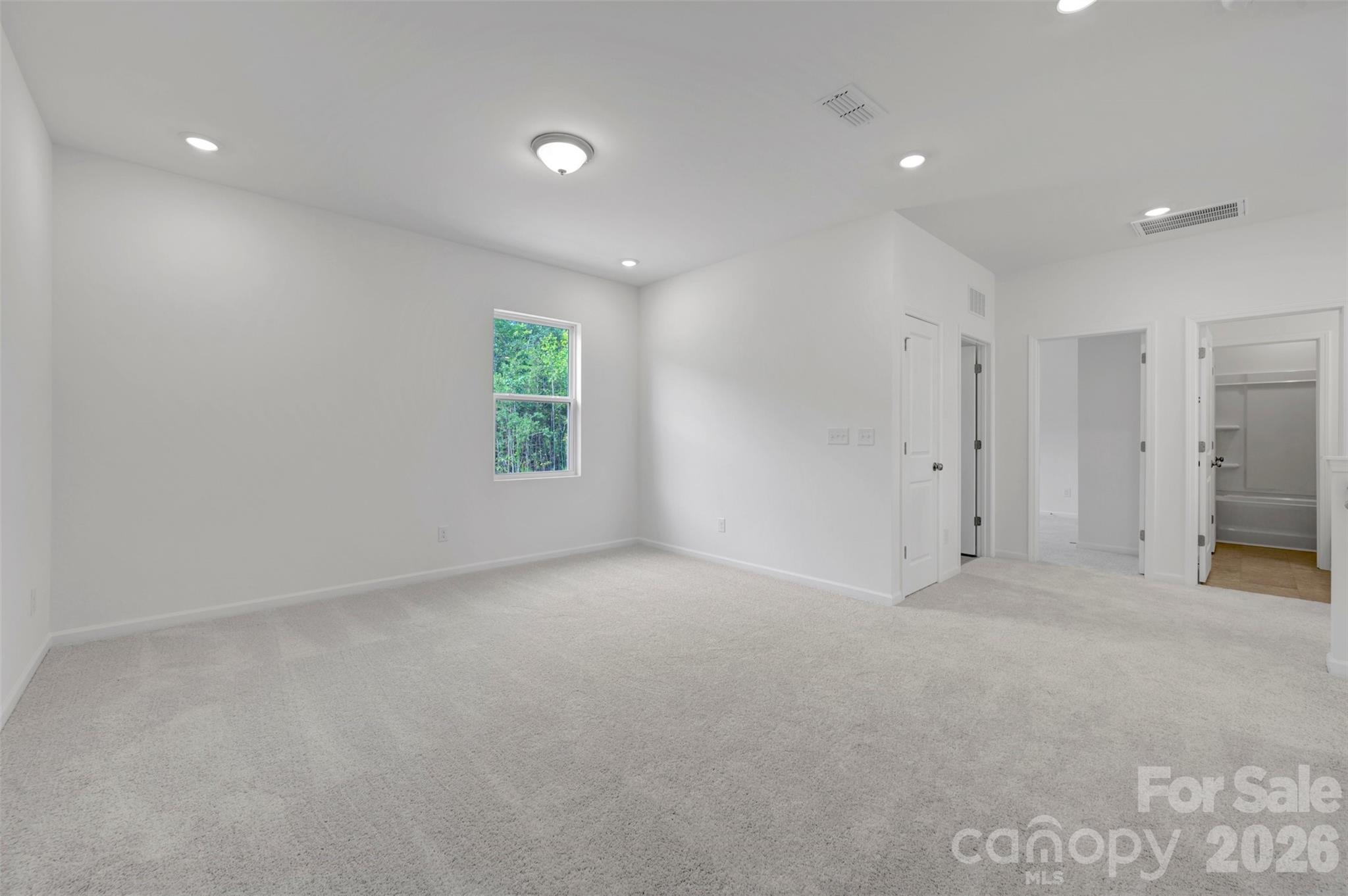 221 Amber Glen Drive — Locust