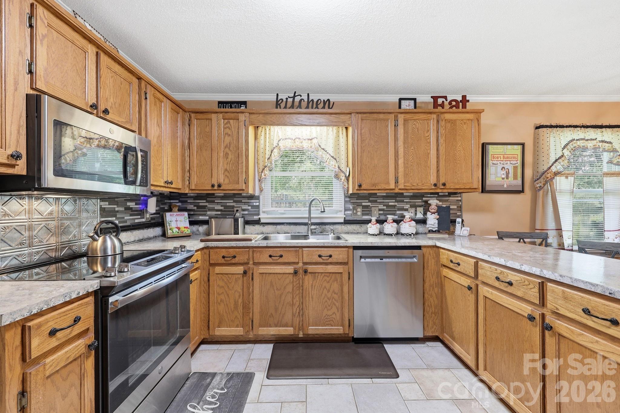 25472 Millingport Road — Locust
