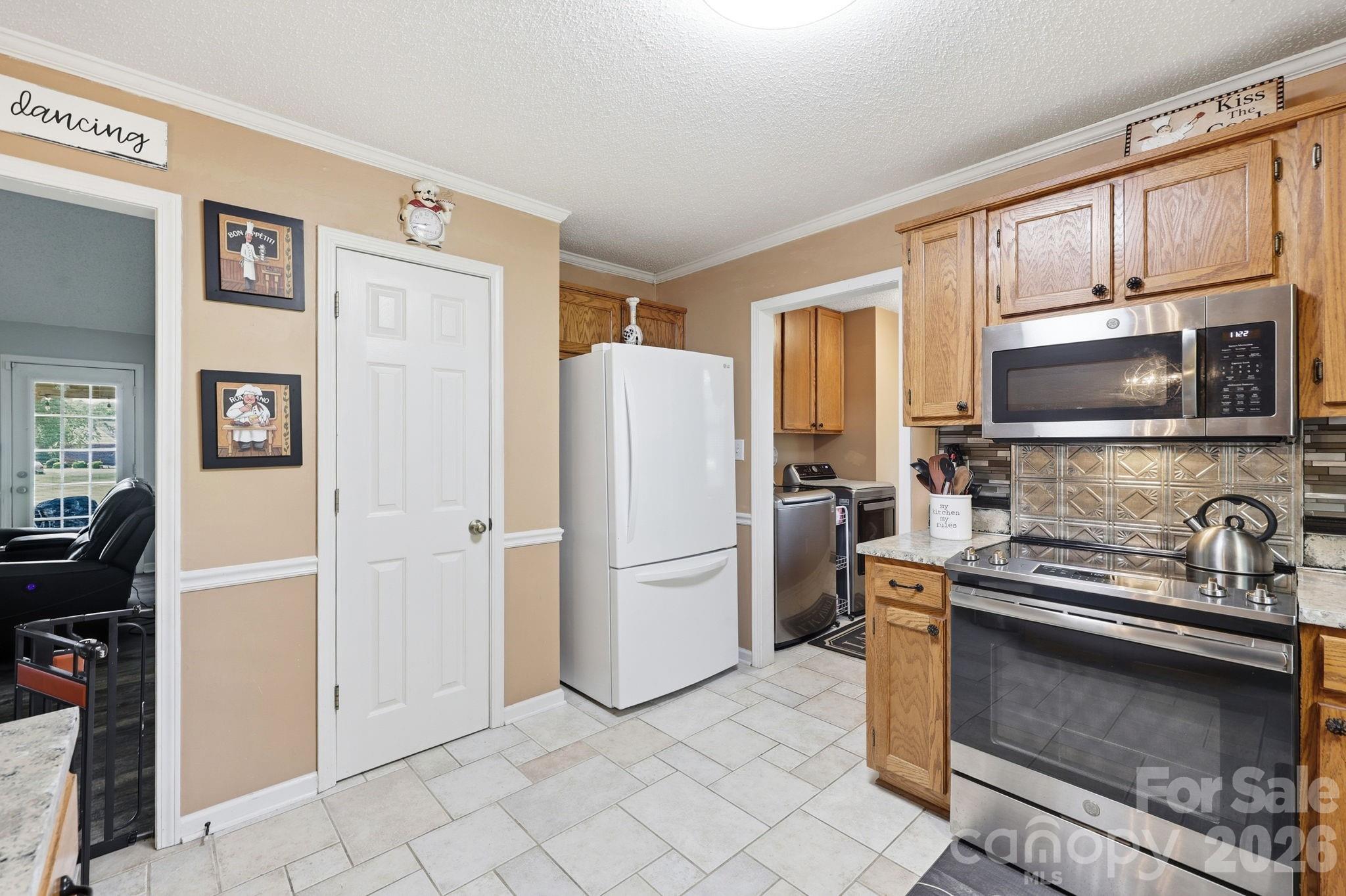 25472 Millingport Road — Locust