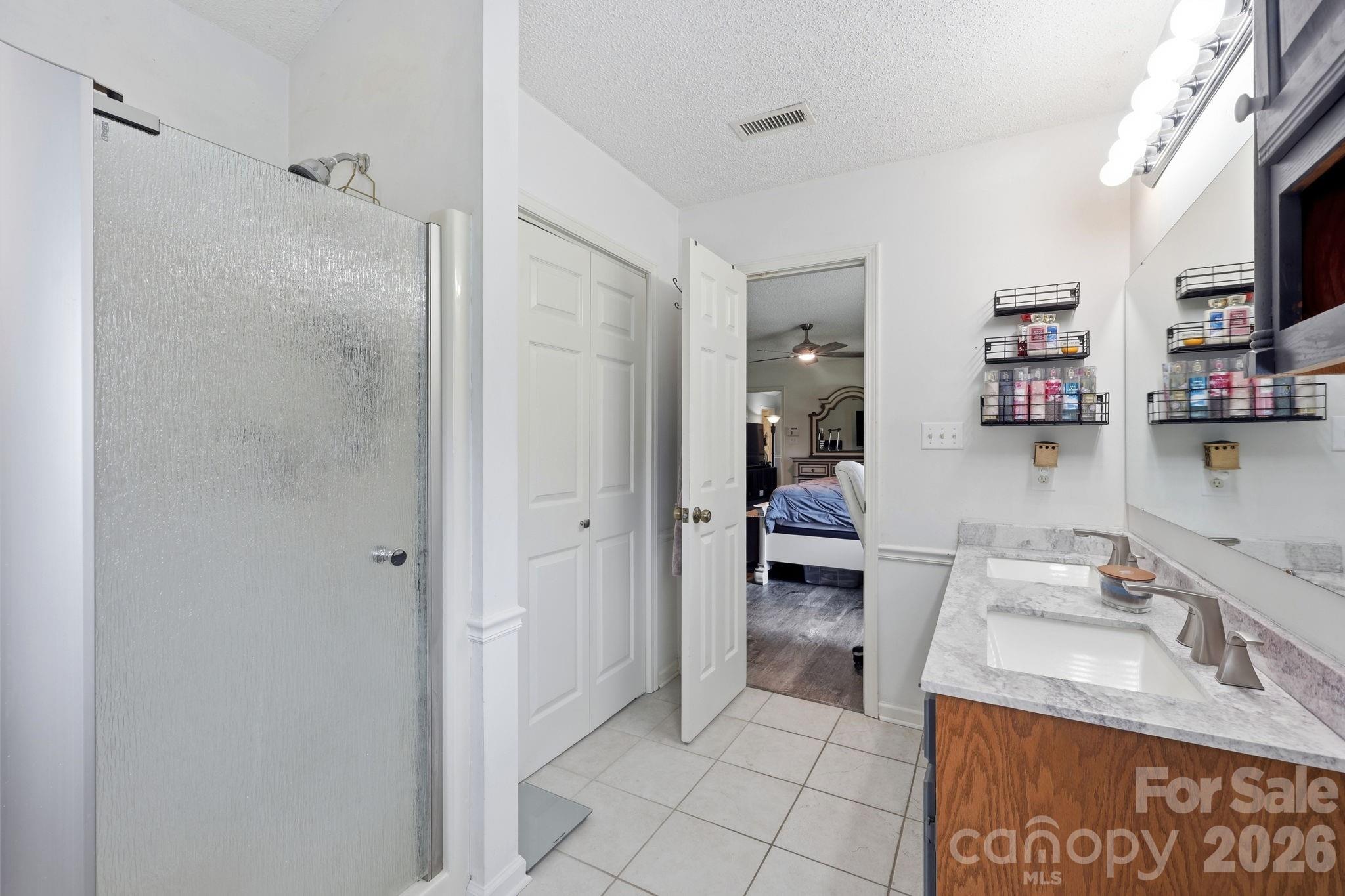 25472 Millingport Road — Locust