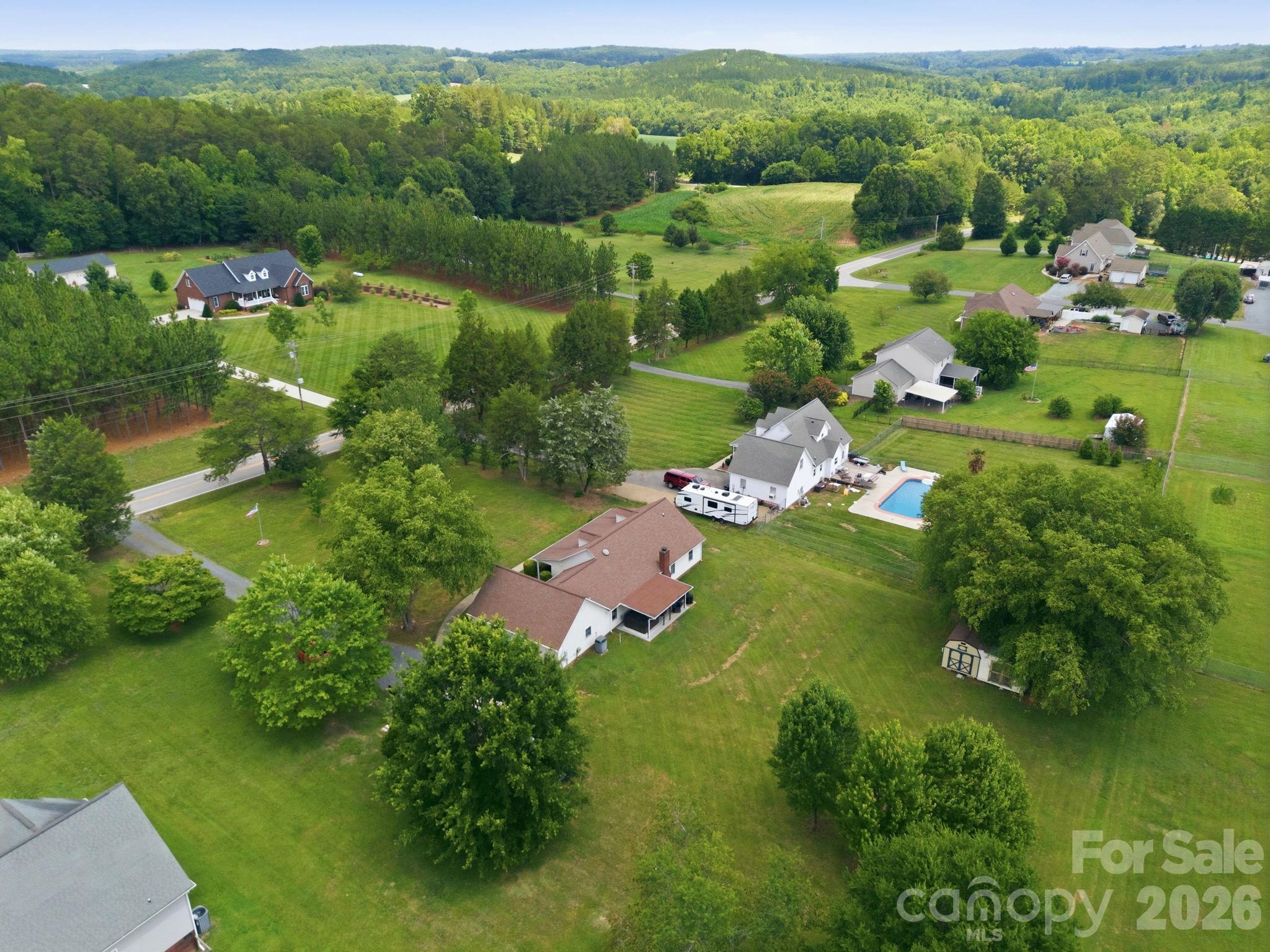 25472 Millingport Road — Locust