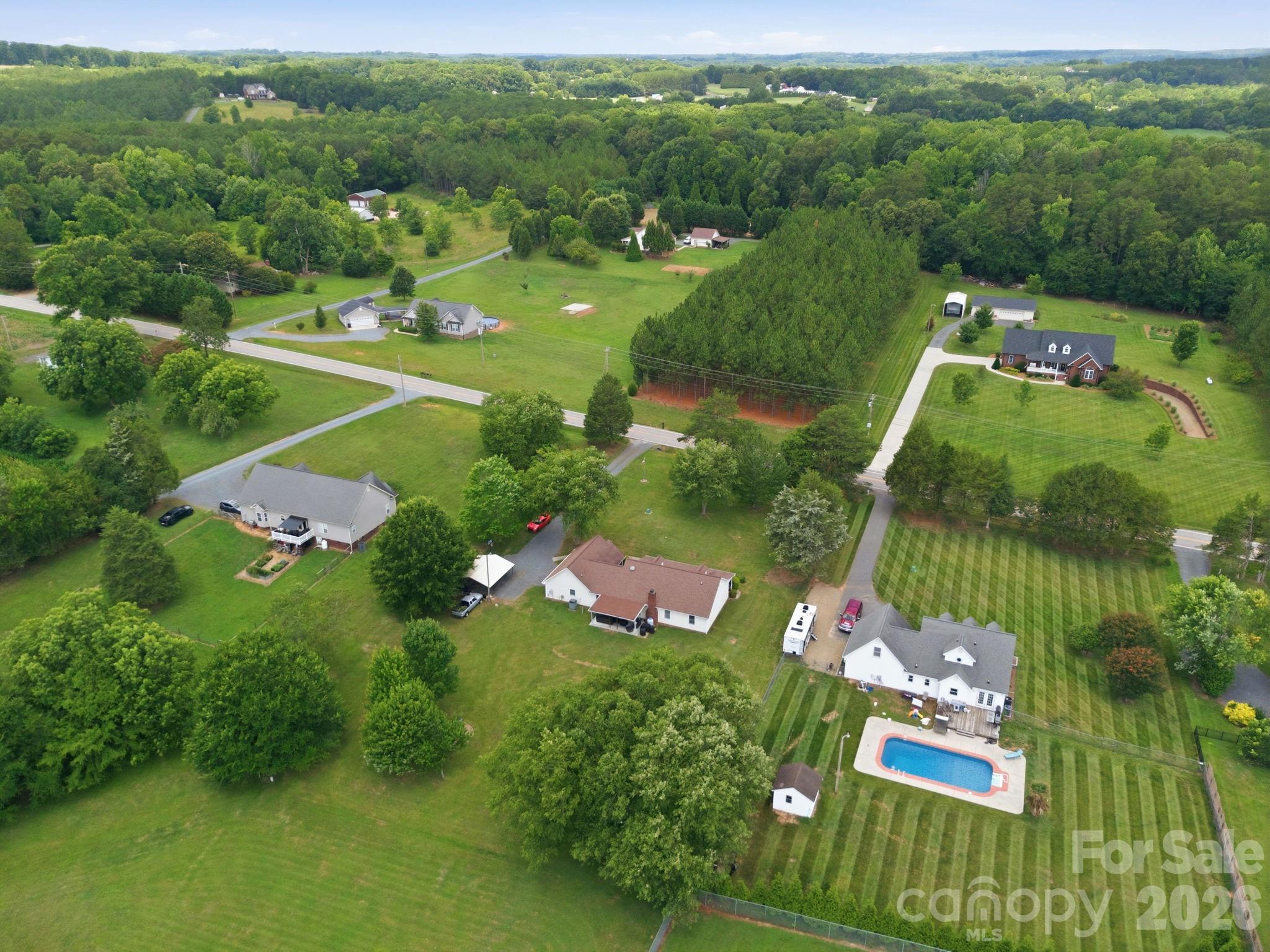 25472 Millingport Road — Locust