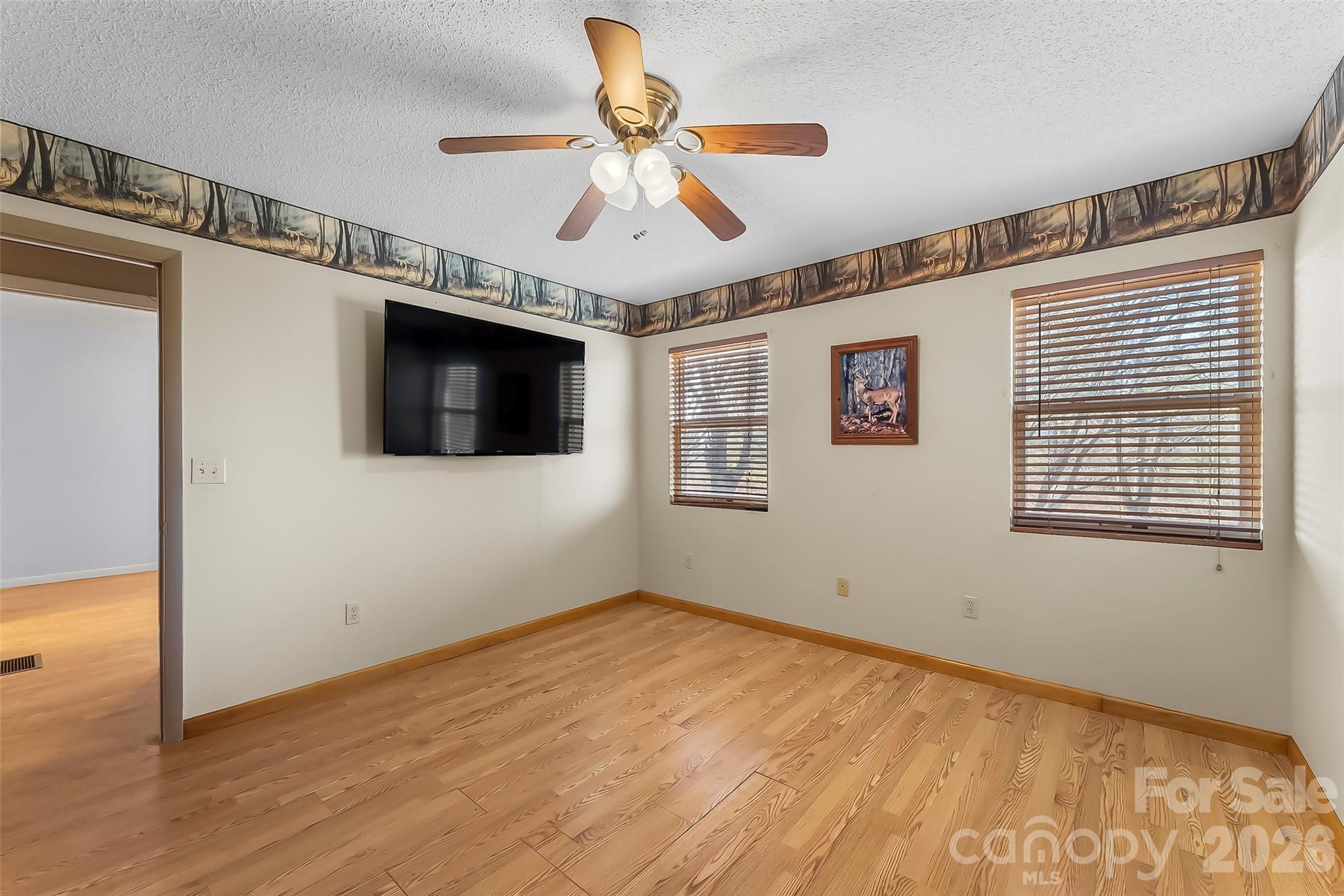 350 Sandy Bottom Road — Marshall