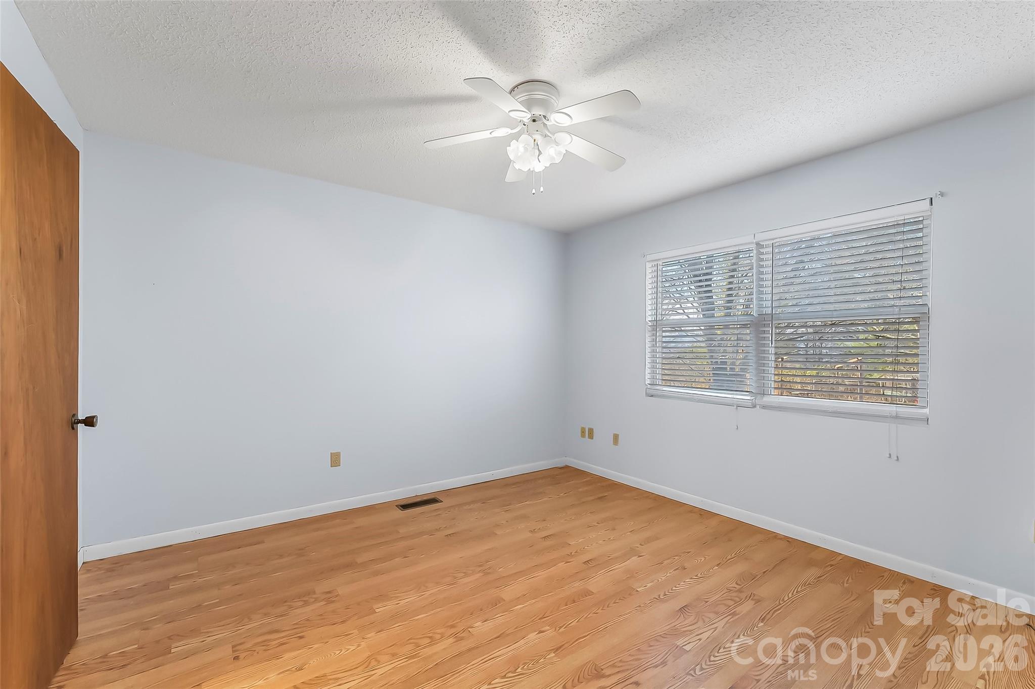 350 Sandy Bottom Road — Marshall