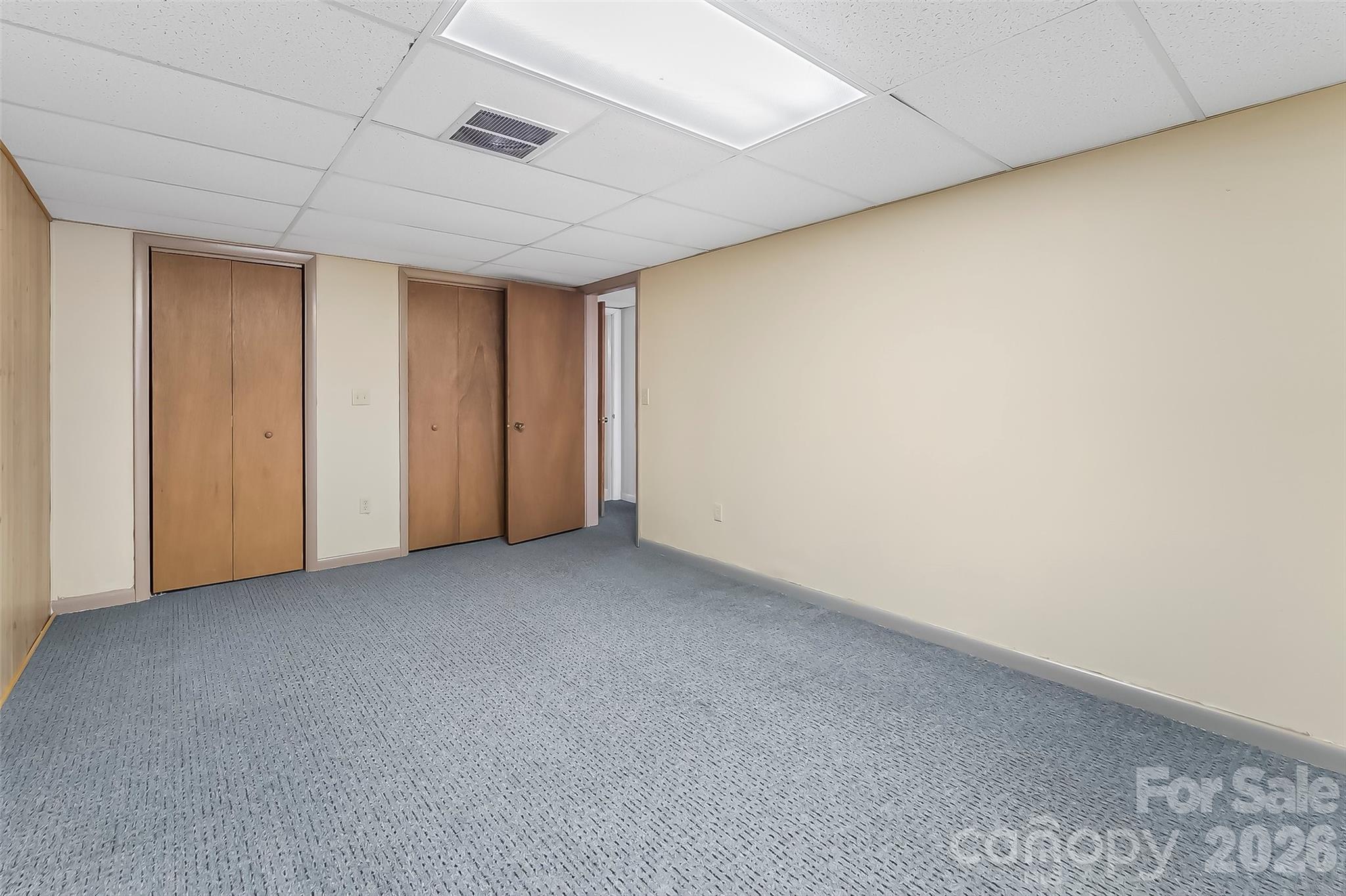 350 Sandy Bottom Road — Marshall