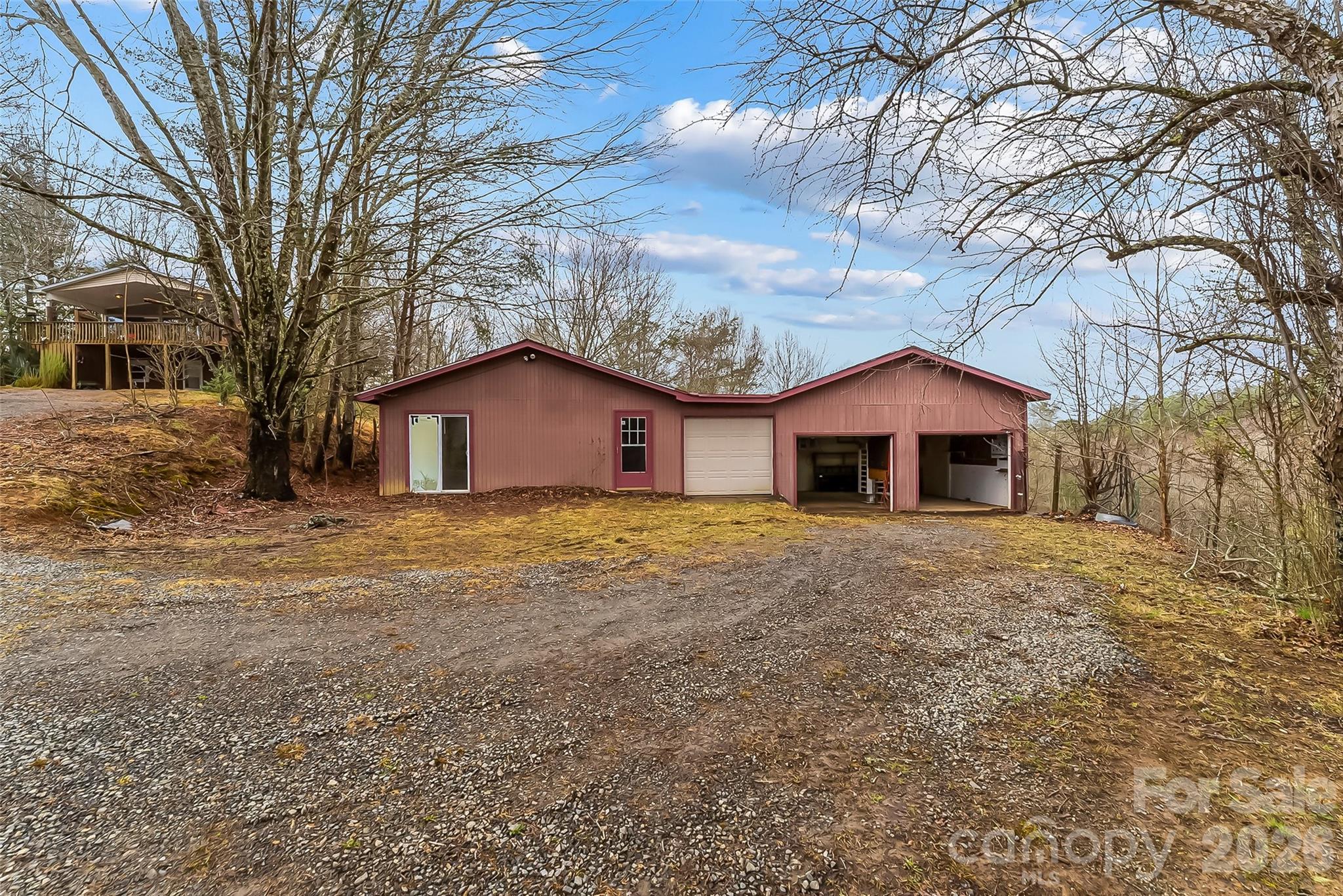 350 Sandy Bottom Road — Marshall