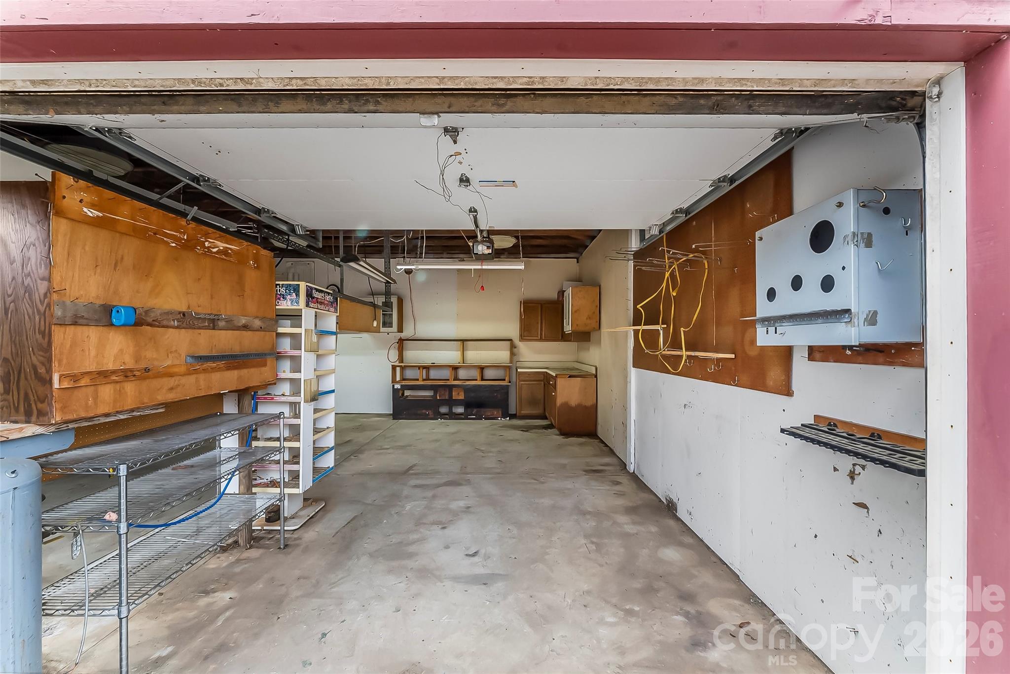 350 Sandy Bottom Road — Marshall