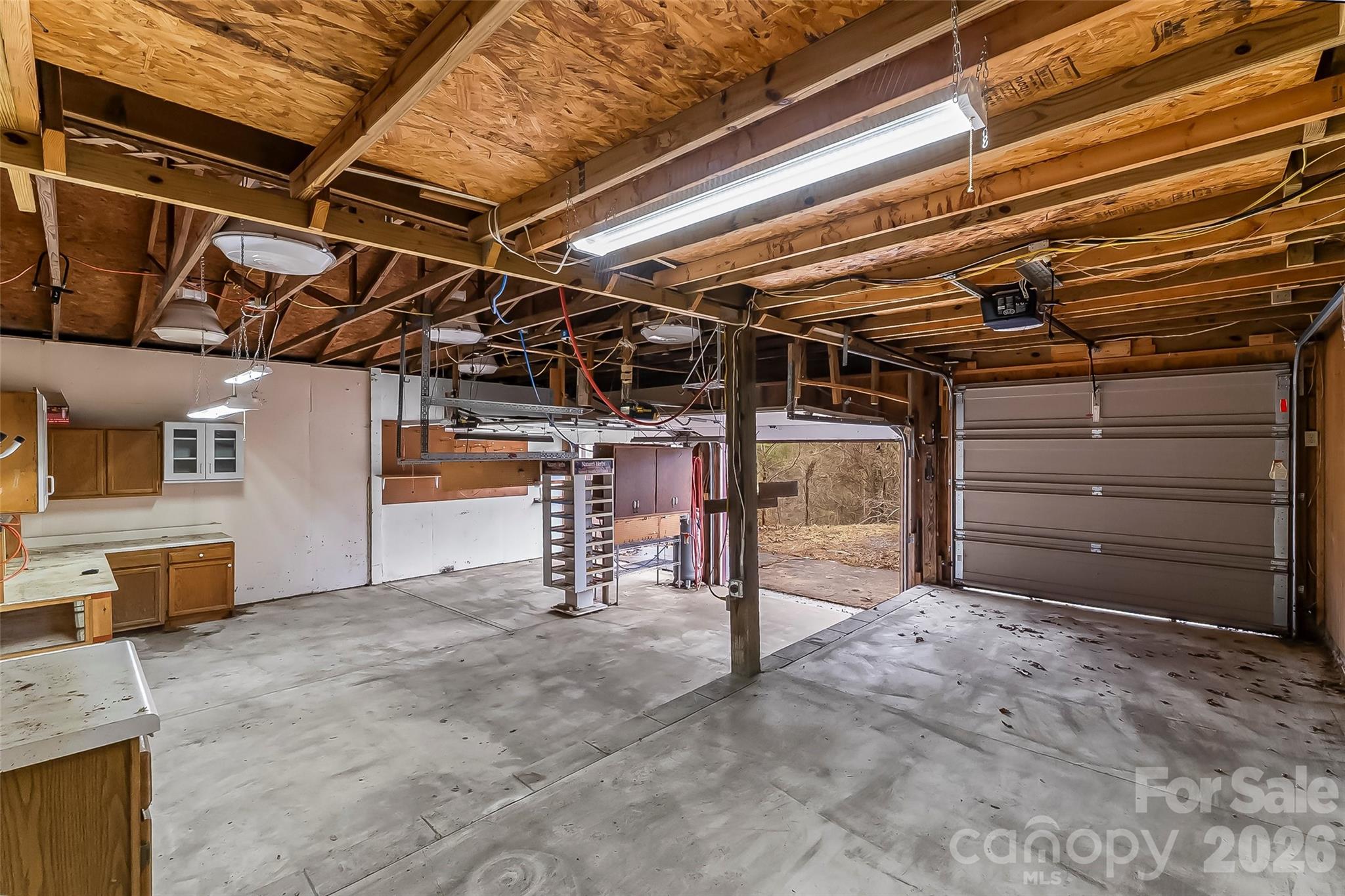 350 Sandy Bottom Road — Marshall