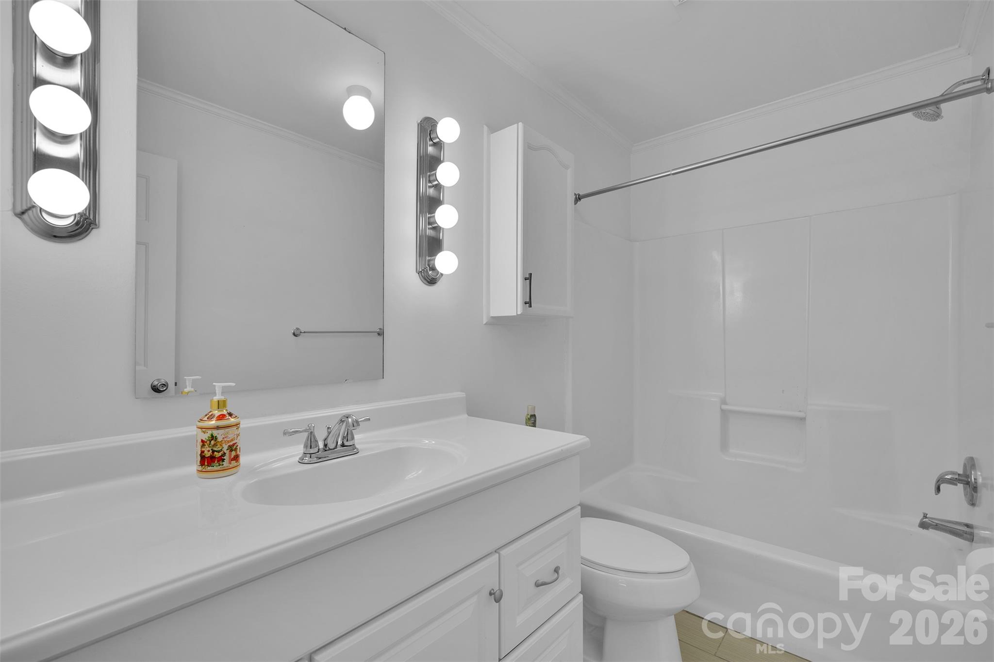 513 Weathers Creek Road — Troutman