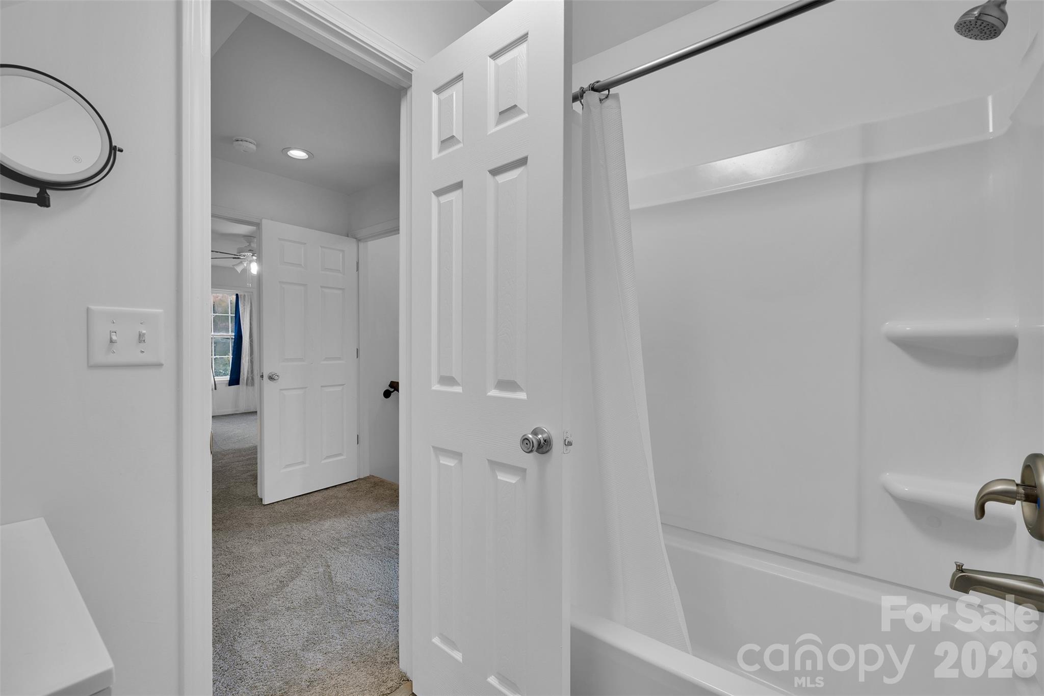 513 Weathers Creek Road — Troutman