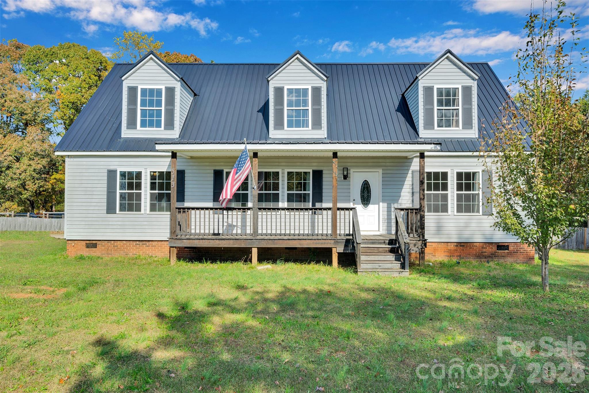 513 Weathers Creek Road — Troutman