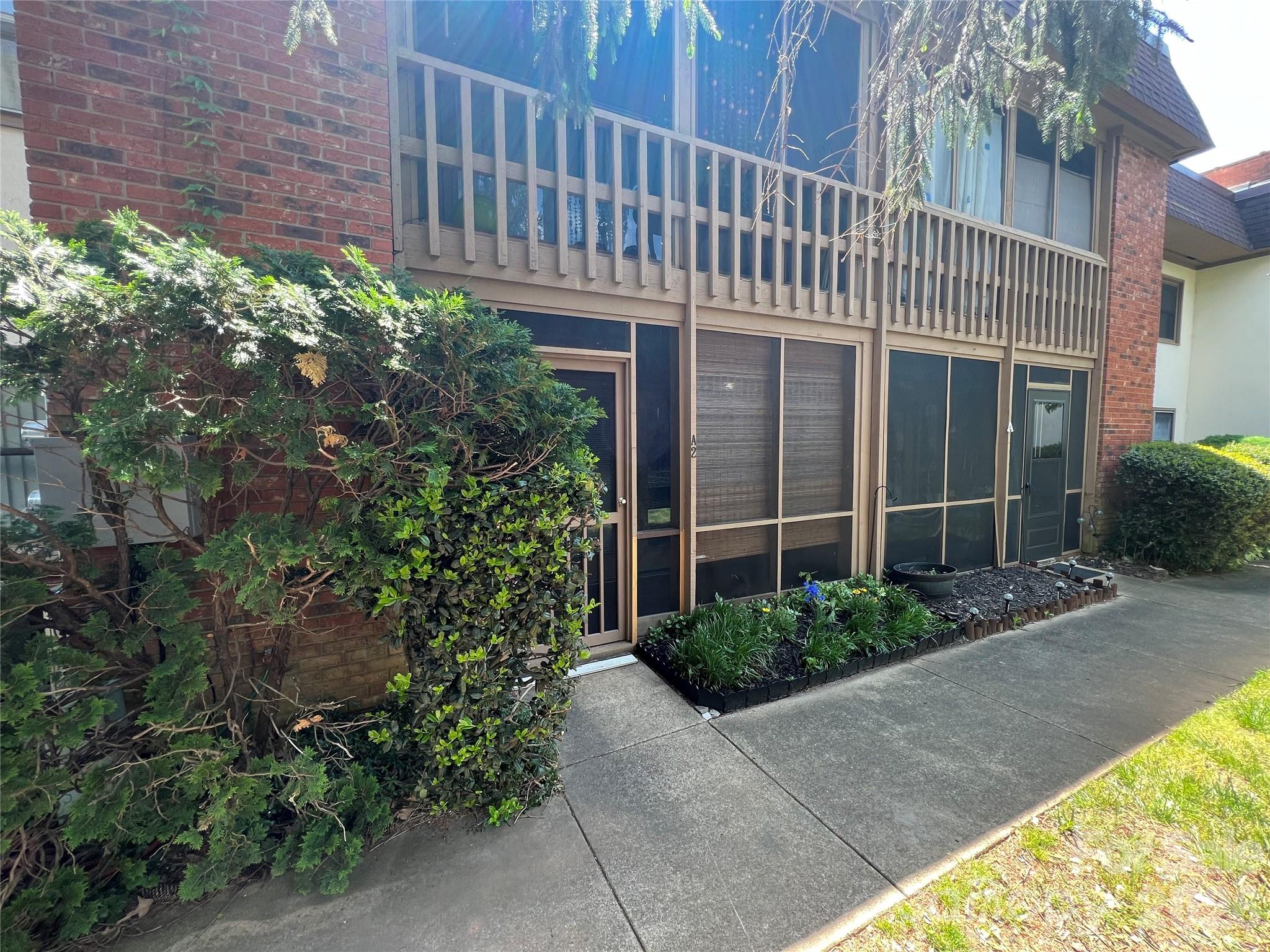 427 6th Avenue W #A-2 — Hendersonville