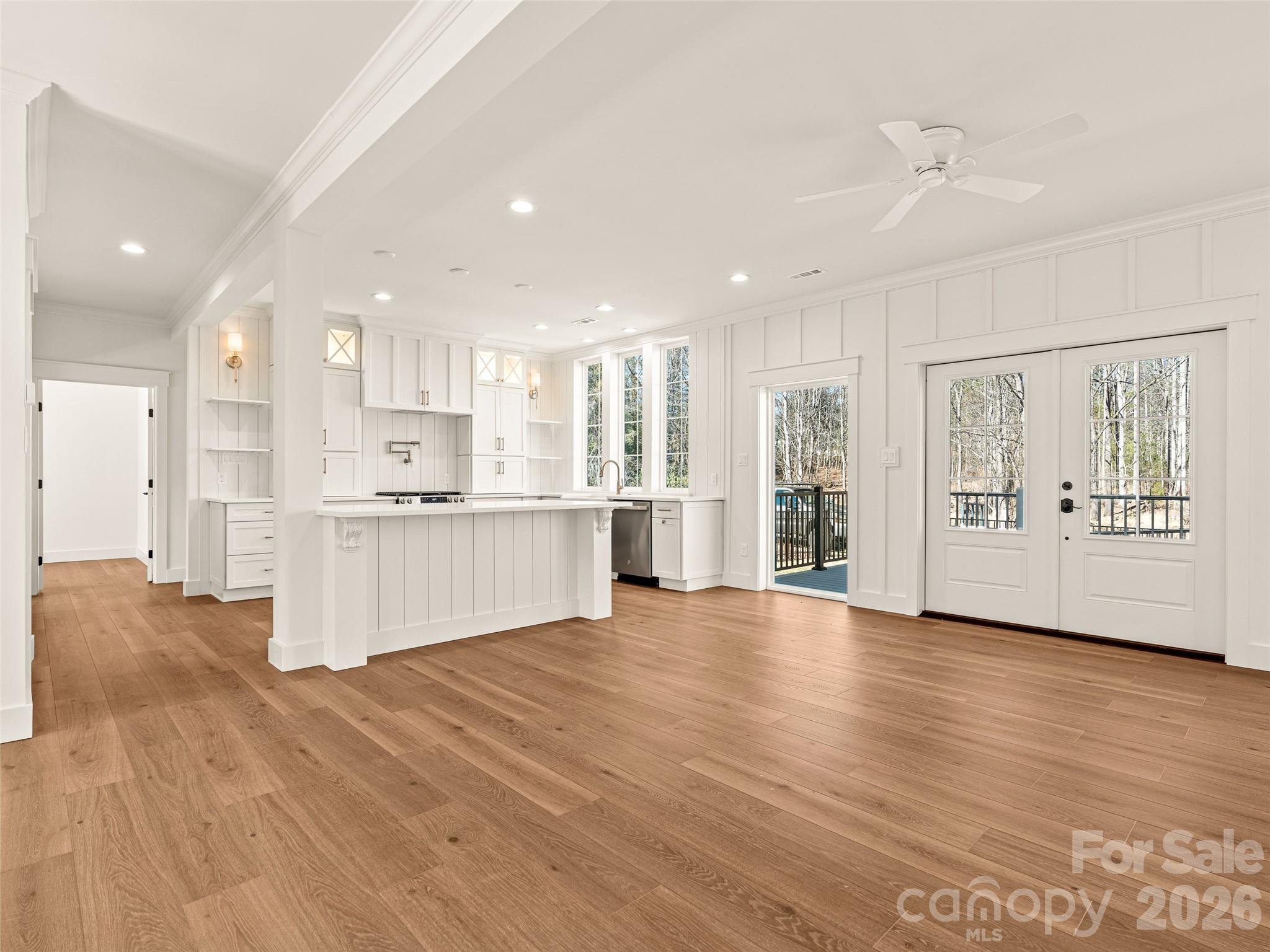 90 Saddle Club Lane — Hendersonville