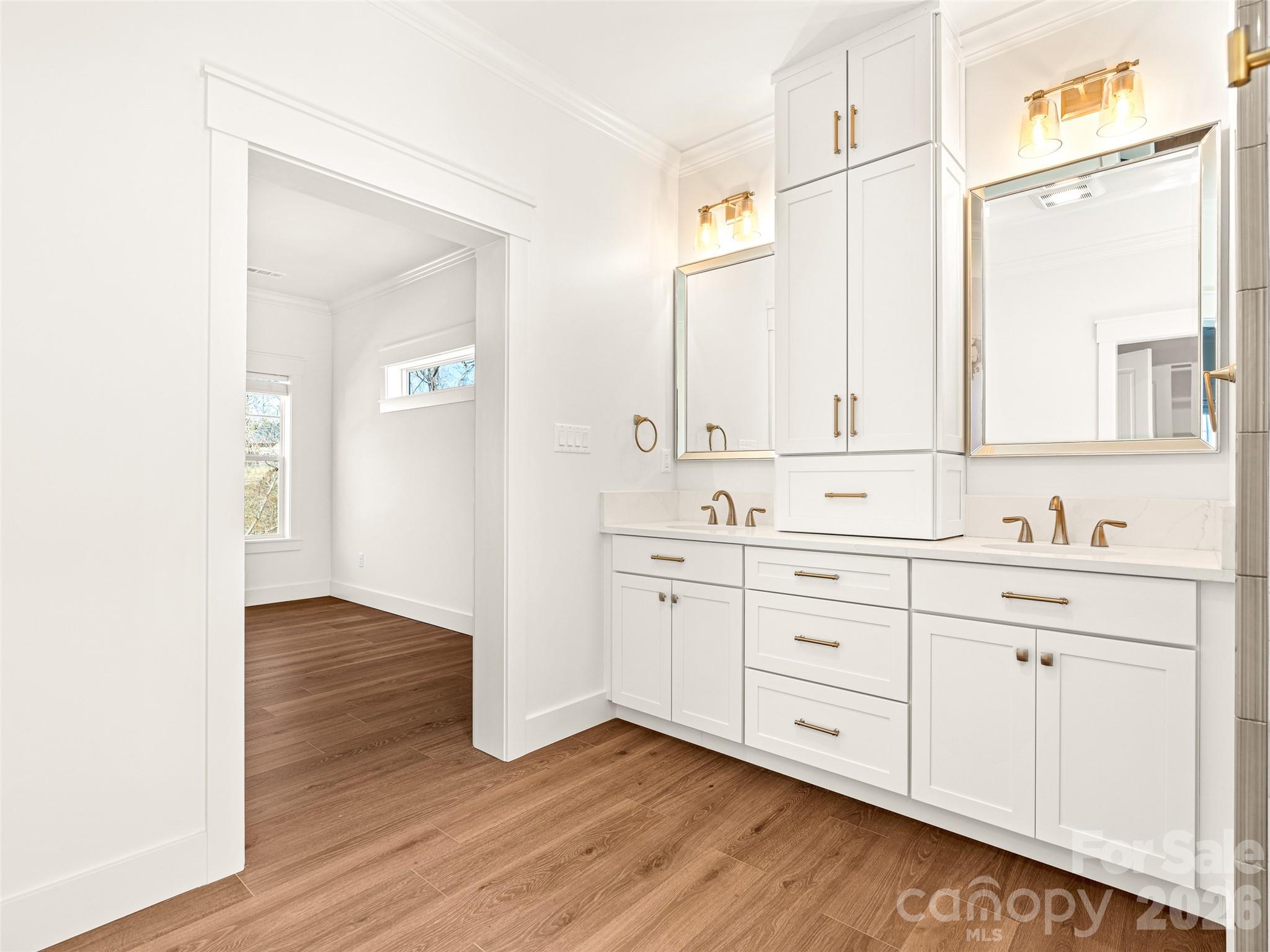 90 Saddle Club Lane — Hendersonville