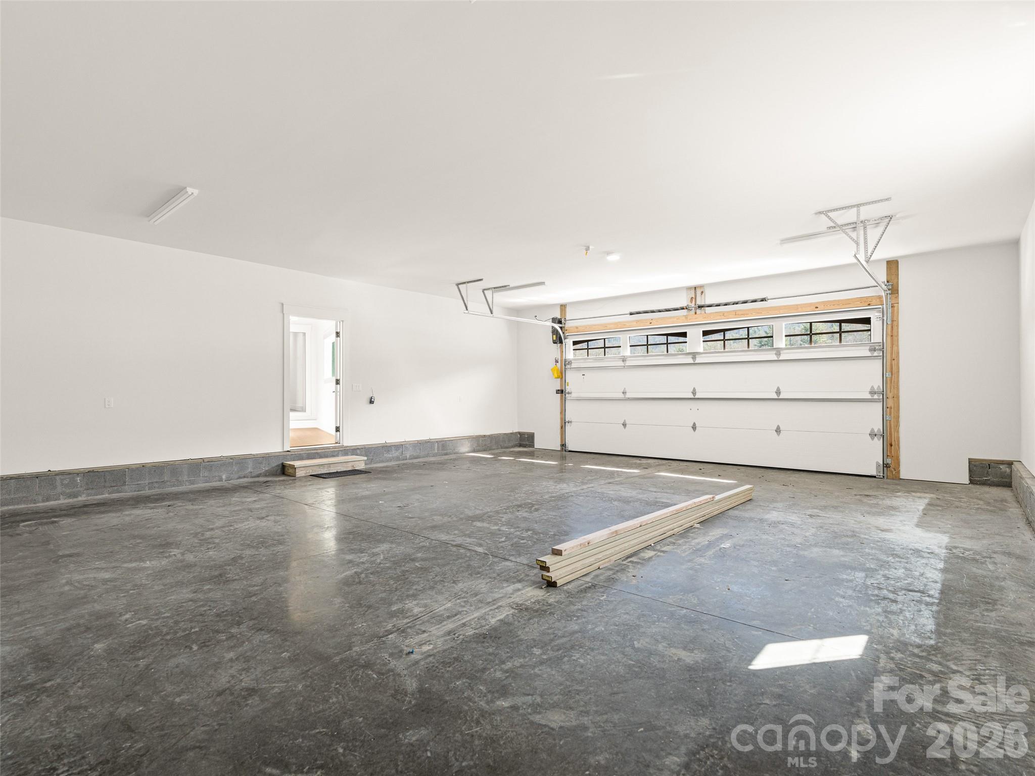 90 Saddle Club Lane — Hendersonville