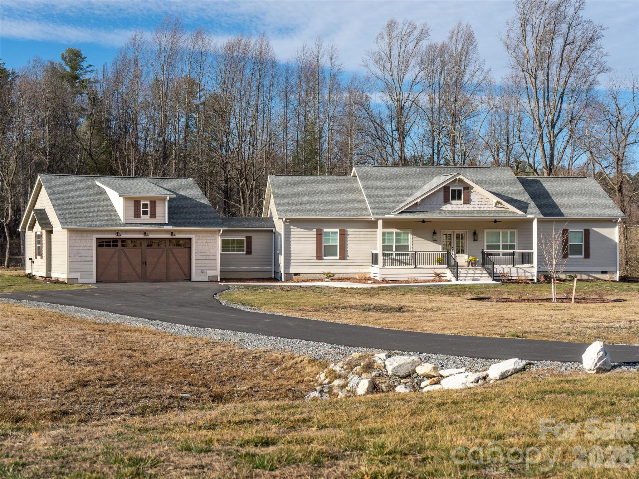 90 Saddle Club Lane — Hendersonville