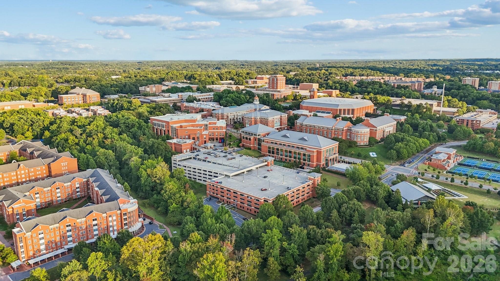 2159 Hawksworth Lane — Charlotte