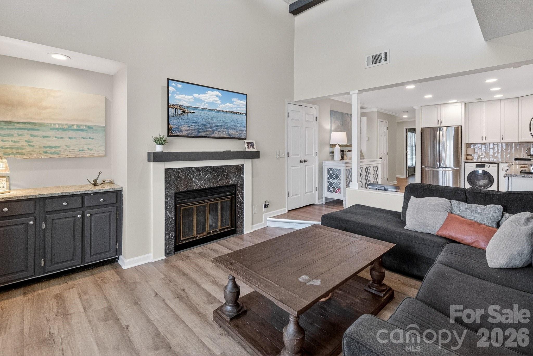 345 Northwest Drive — Davidson