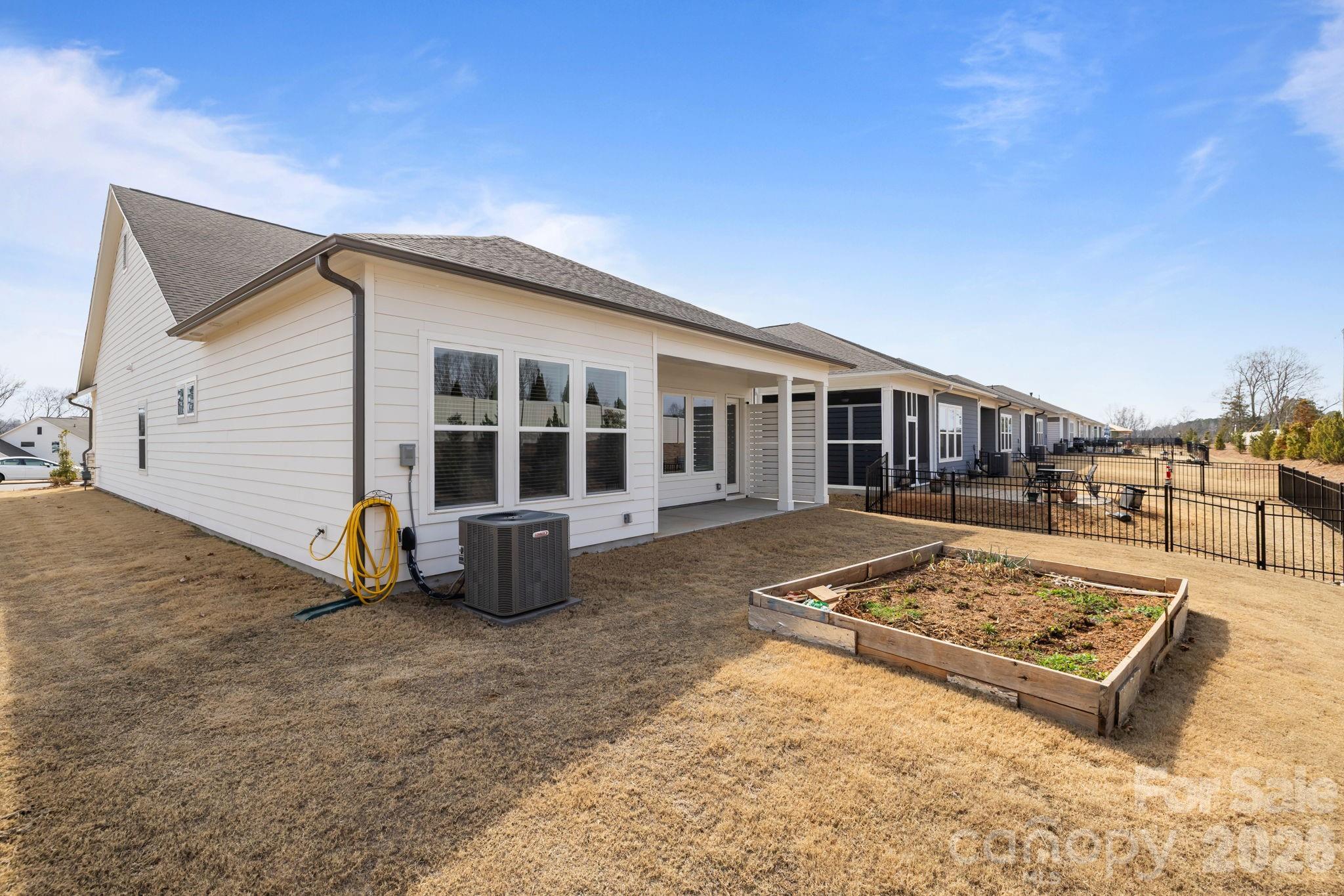 1306 Idyllic Lane — Waxhaw