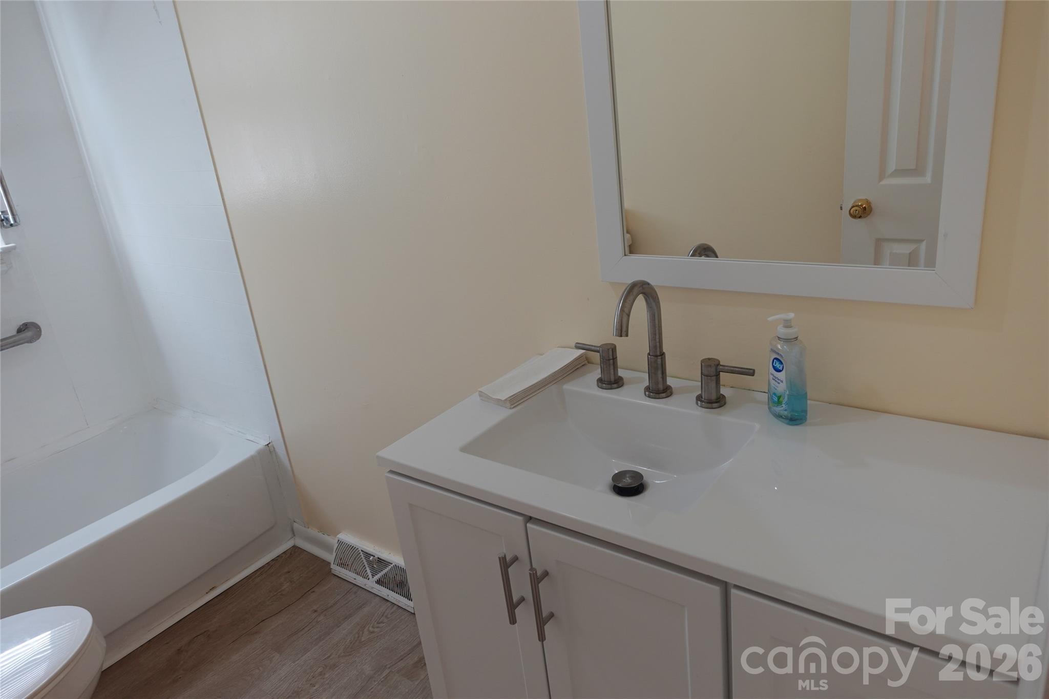 155 Robbins Street SW — Concord