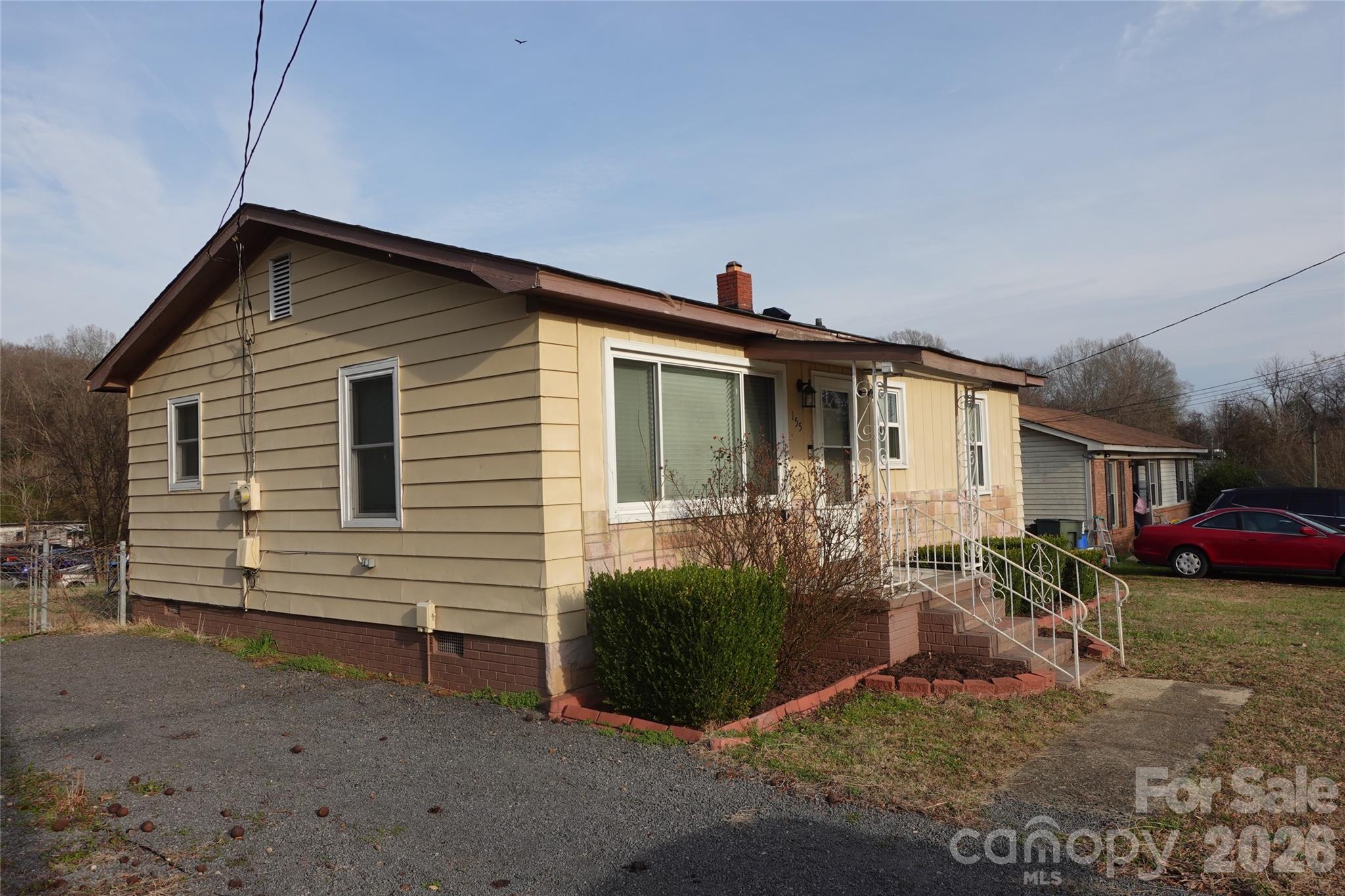 155 Robbins Street SW — Concord