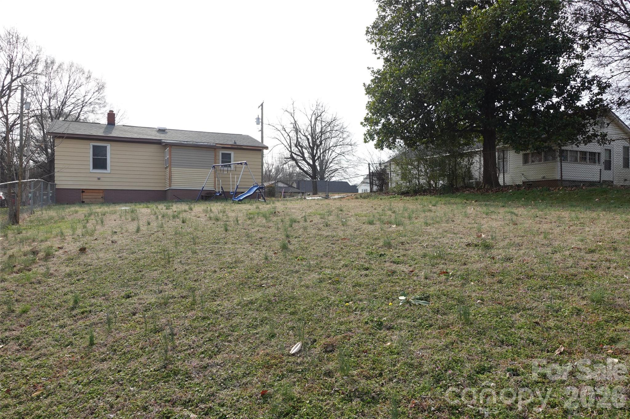 155 Robbins Street SW — Concord
