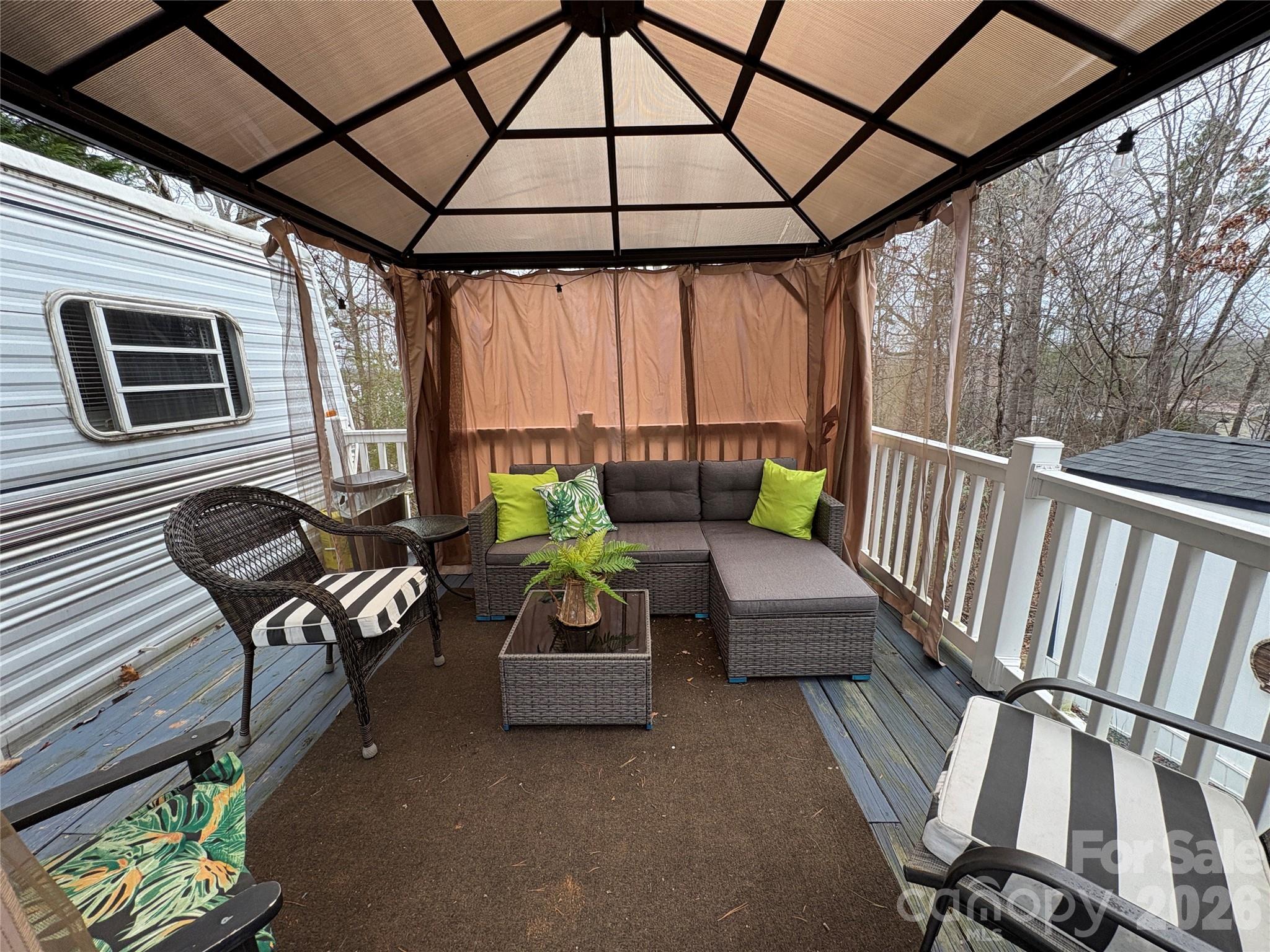 200 Badin View Road — New London