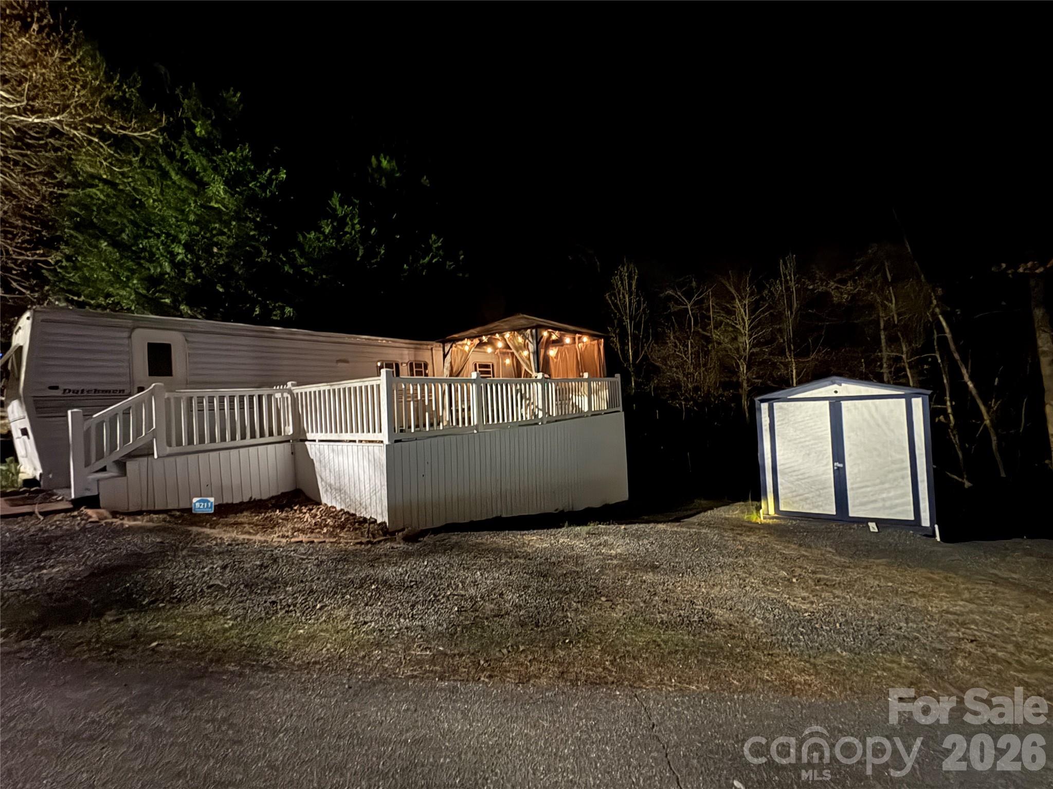 200 Badin View Road — New London