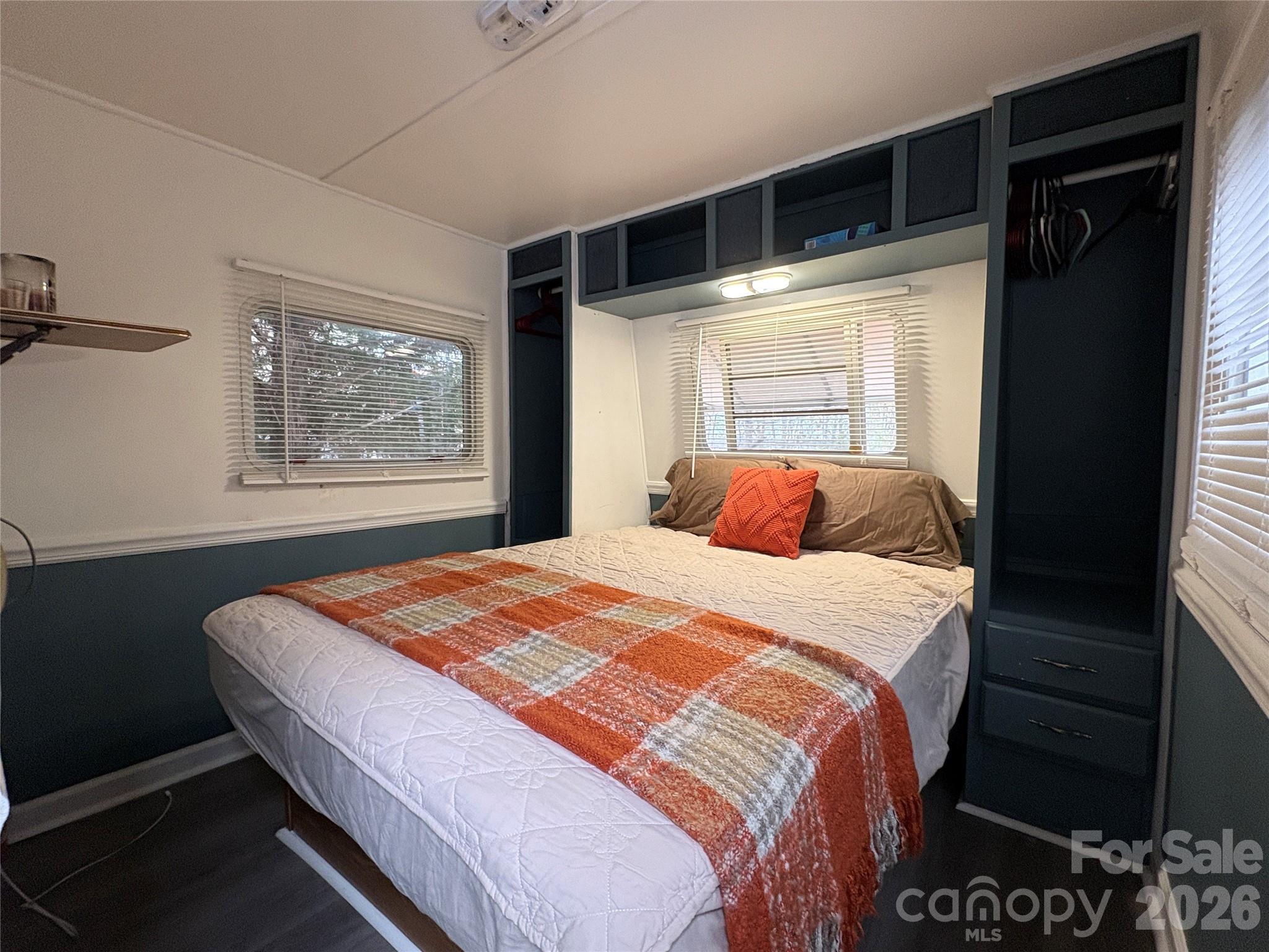 200 Badin View Road — New London