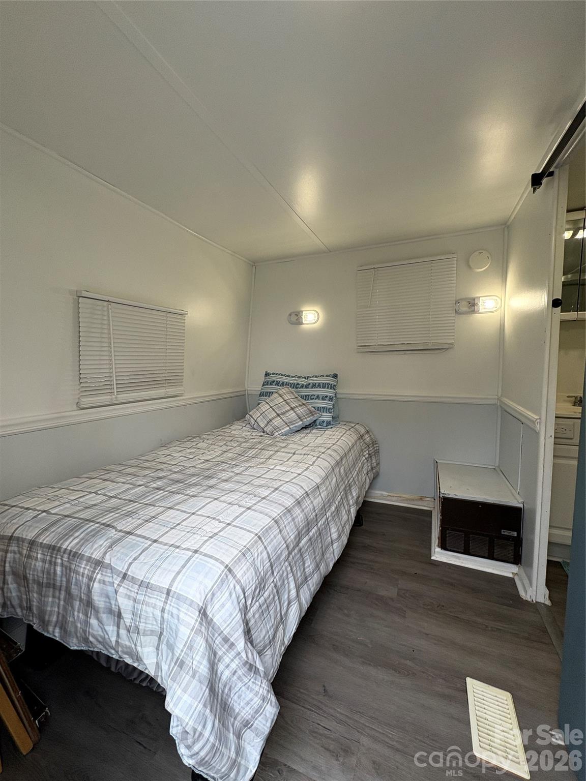 200 Badin View Road — New London