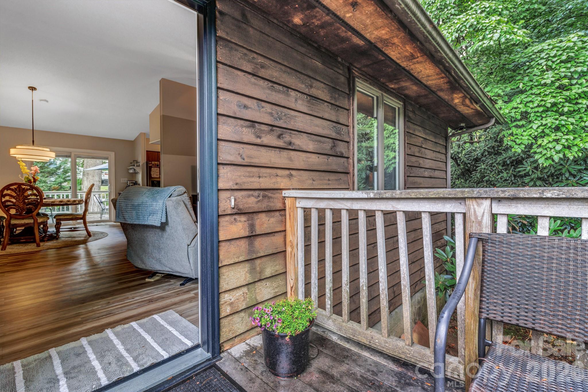 603 Rose Hill Road — Asheville