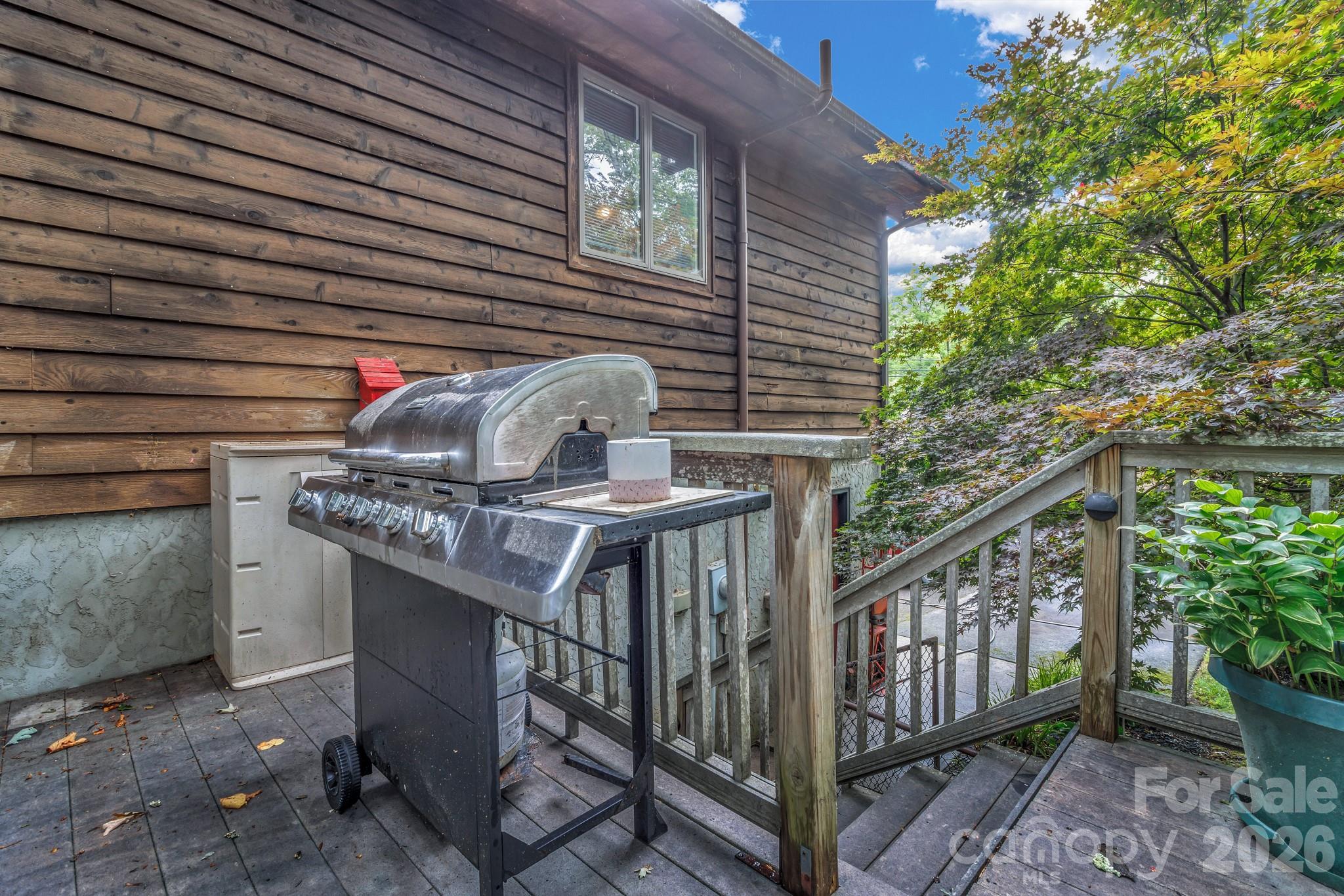 603 Rose Hill Road — Asheville