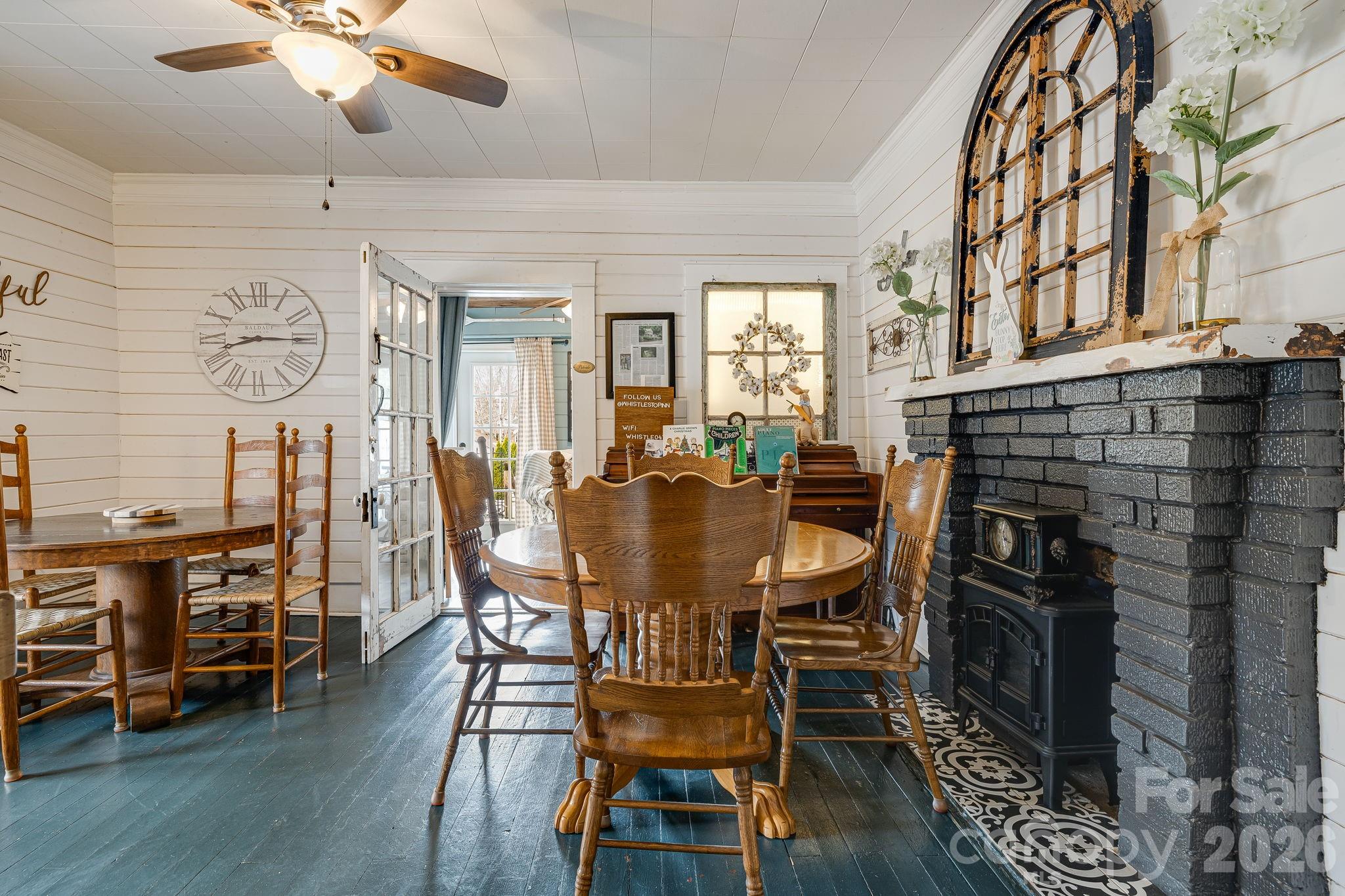 364 Haywood Road — Dillsboro