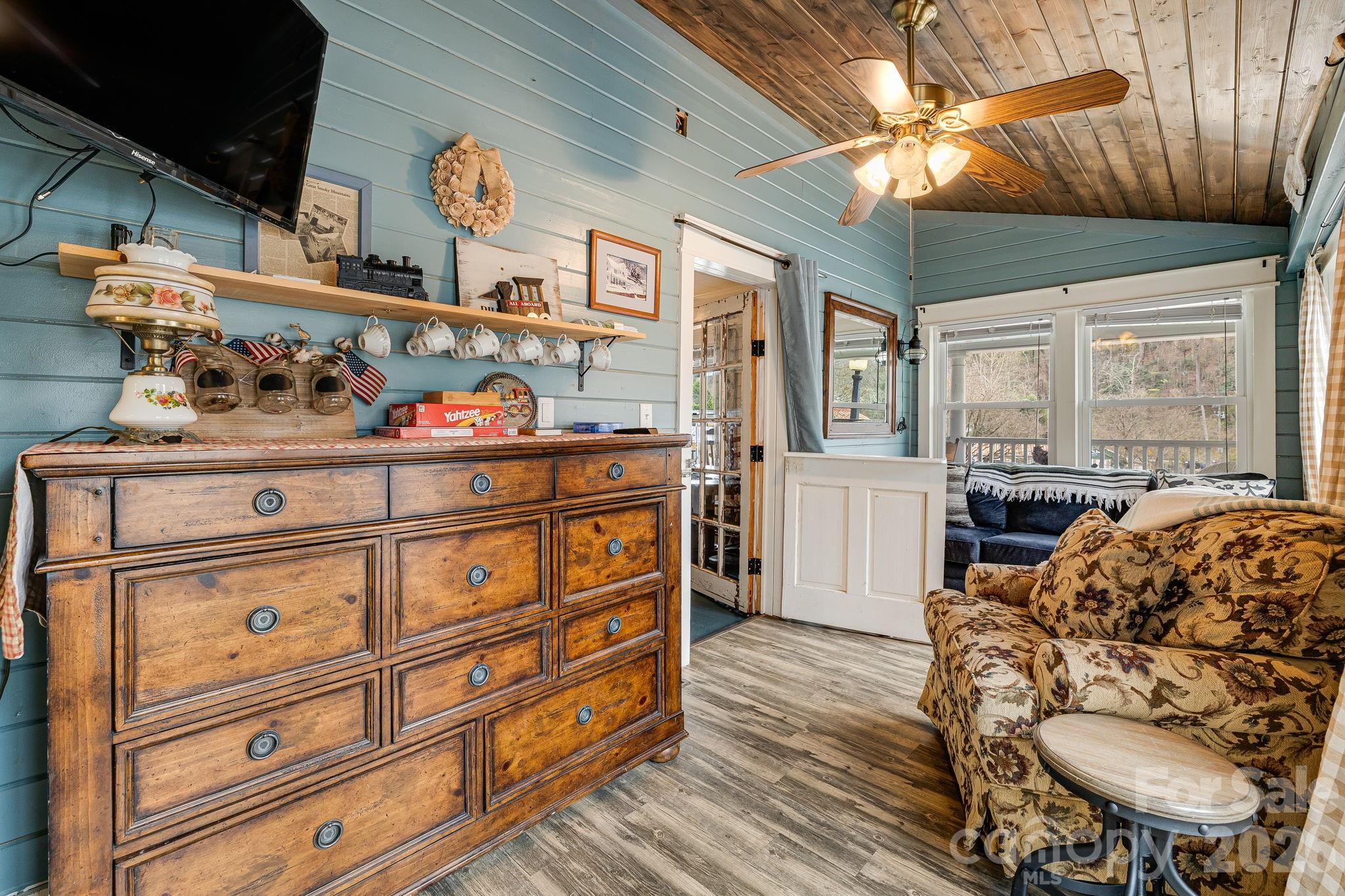 364 Haywood Road — Dillsboro