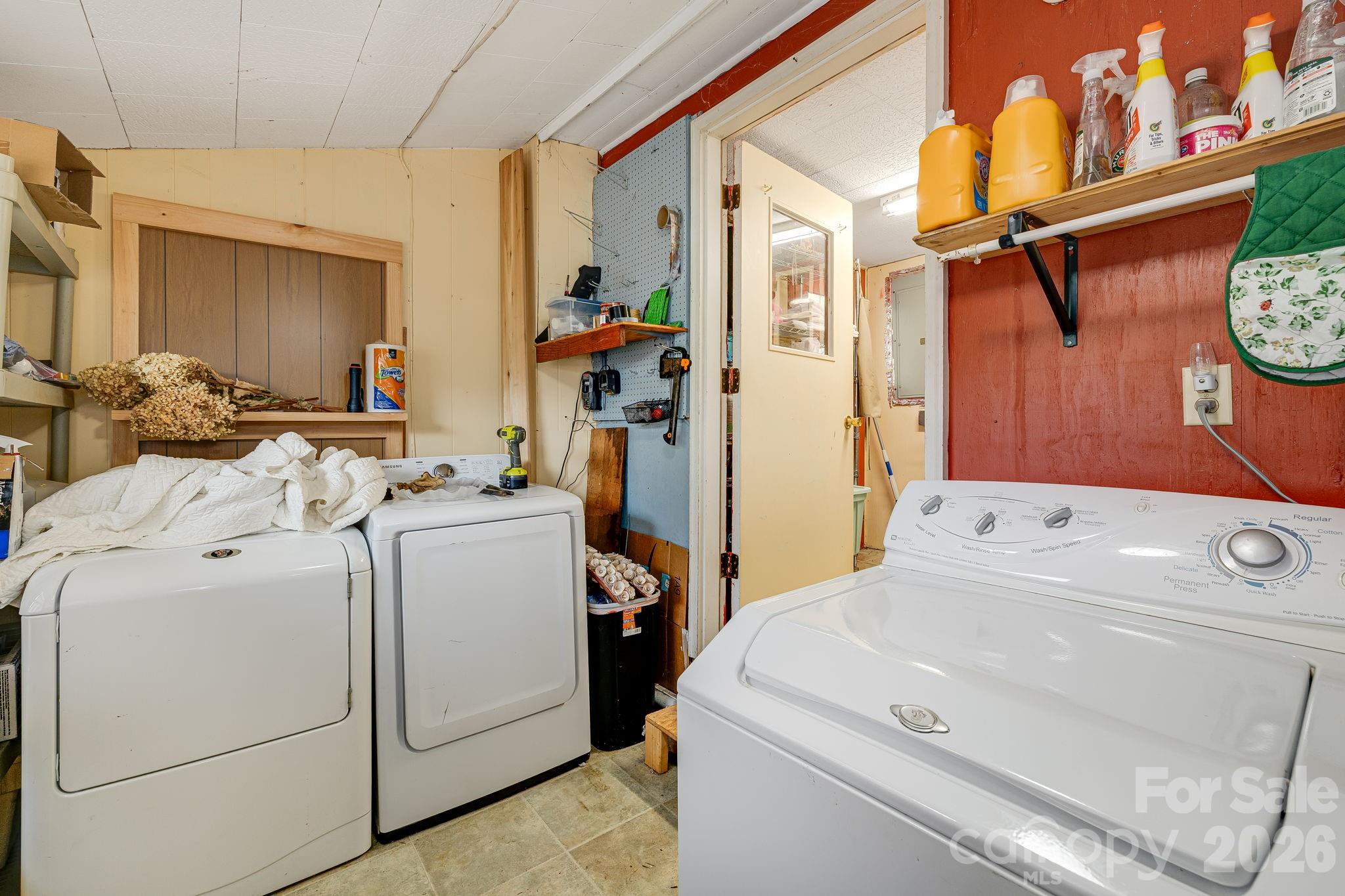 364 Haywood Road — Dillsboro