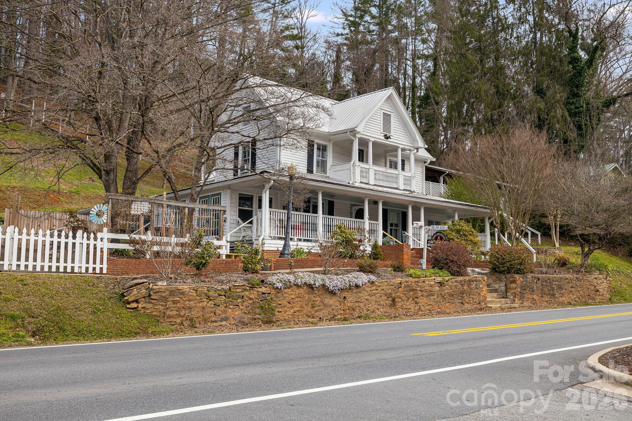 364 Haywood Road — Dillsboro