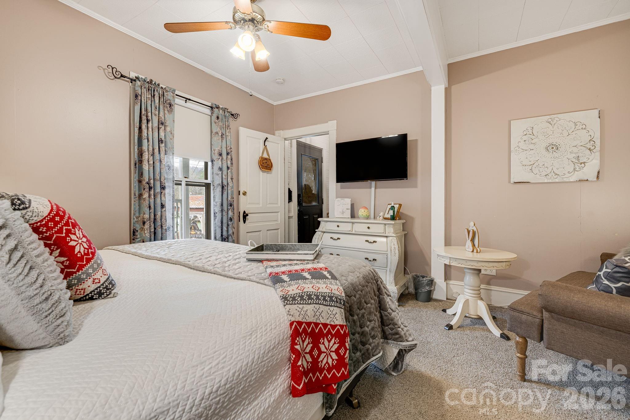 364 Haywood Road — Dillsboro