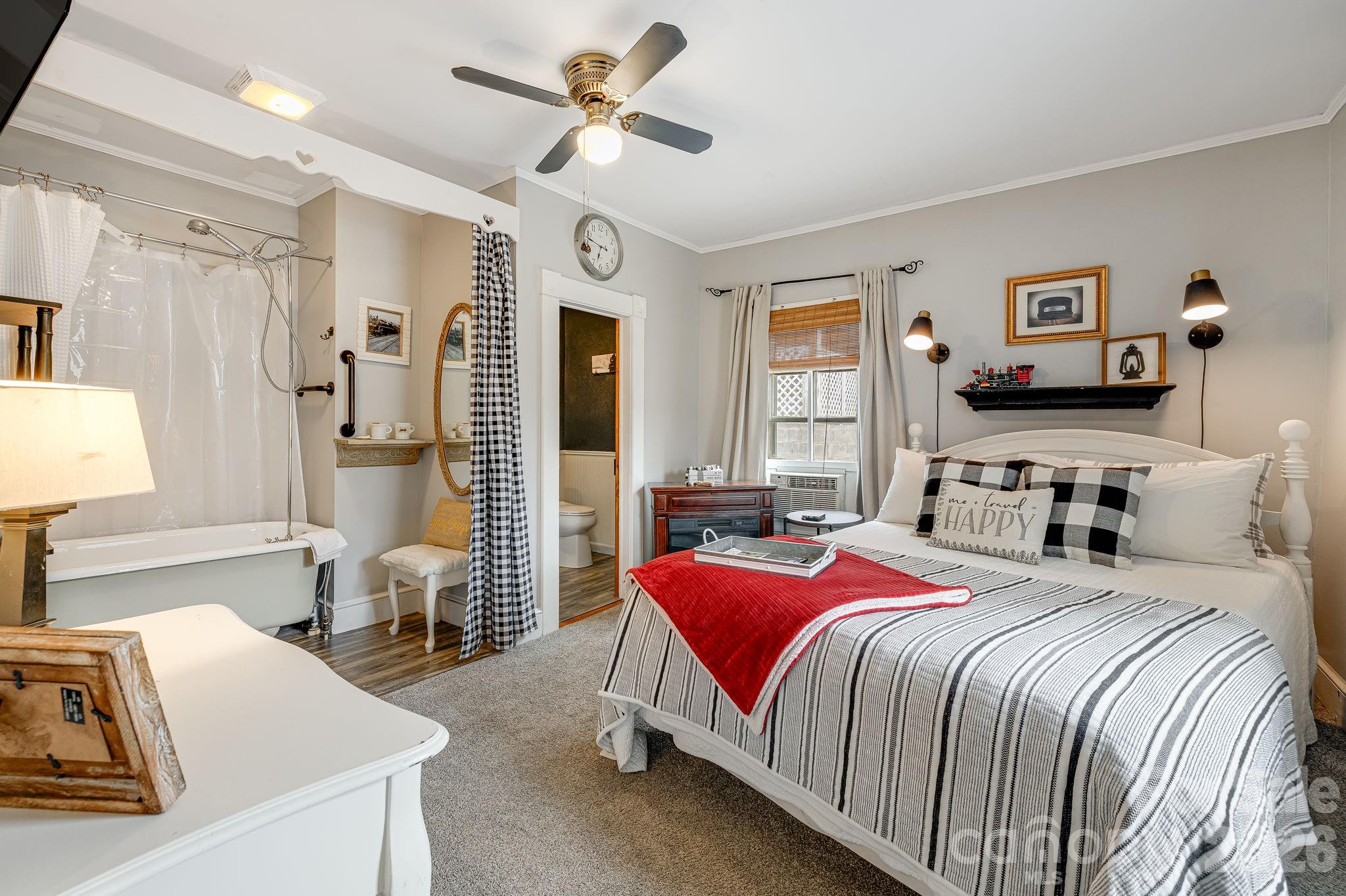 364 Haywood Road — Dillsboro