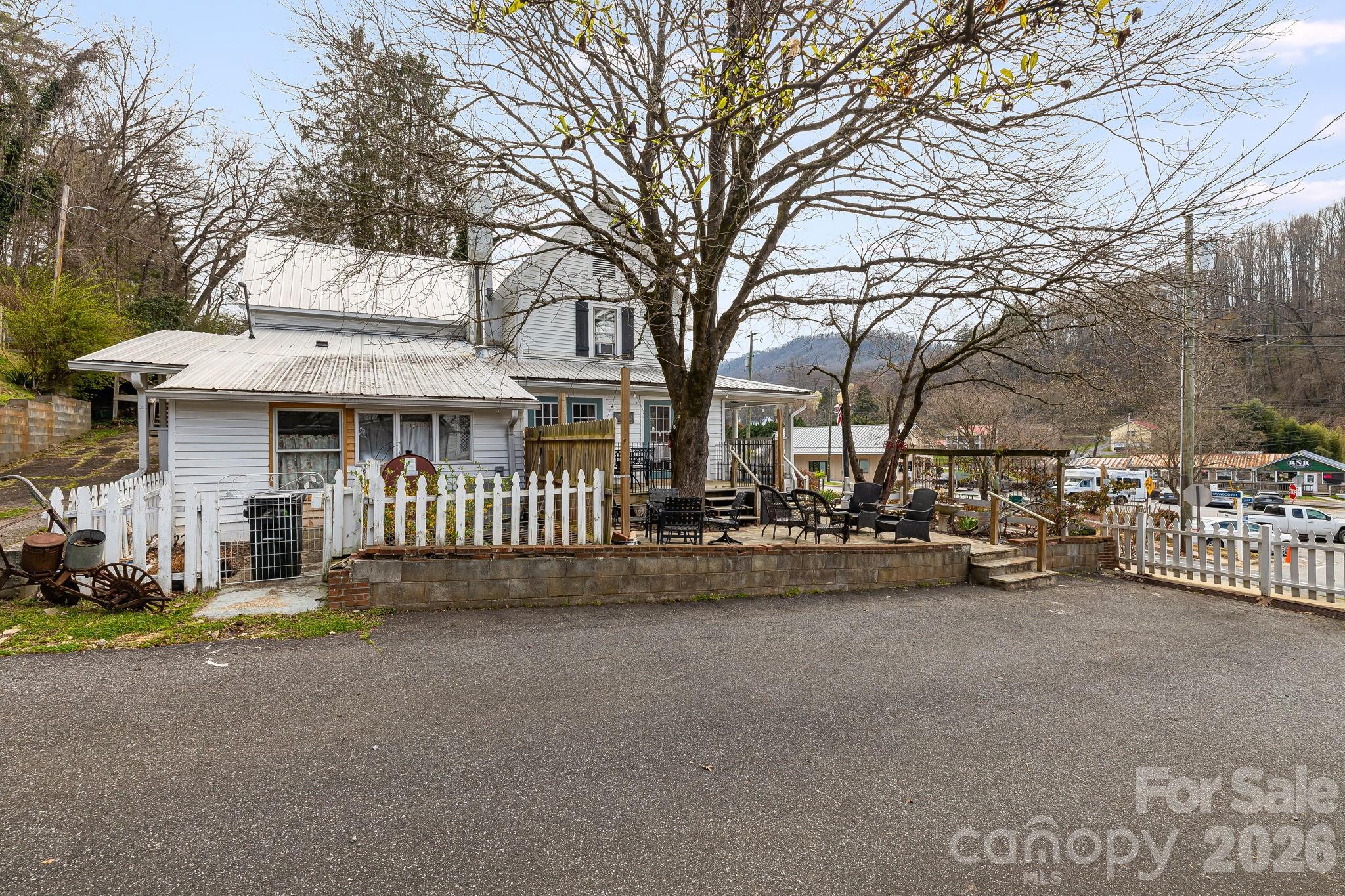 364 Haywood Road — Dillsboro