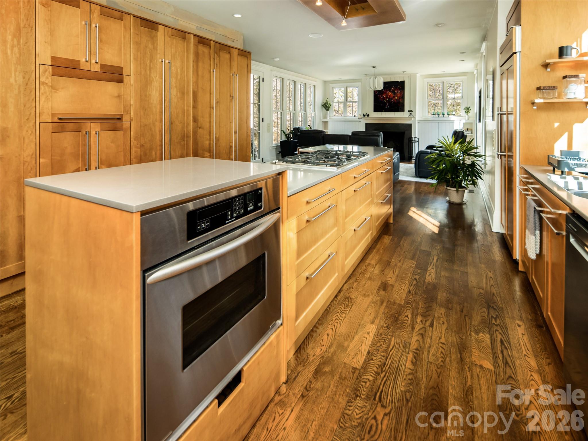 1002 Coves Pheasant Court — Biltmore Lake