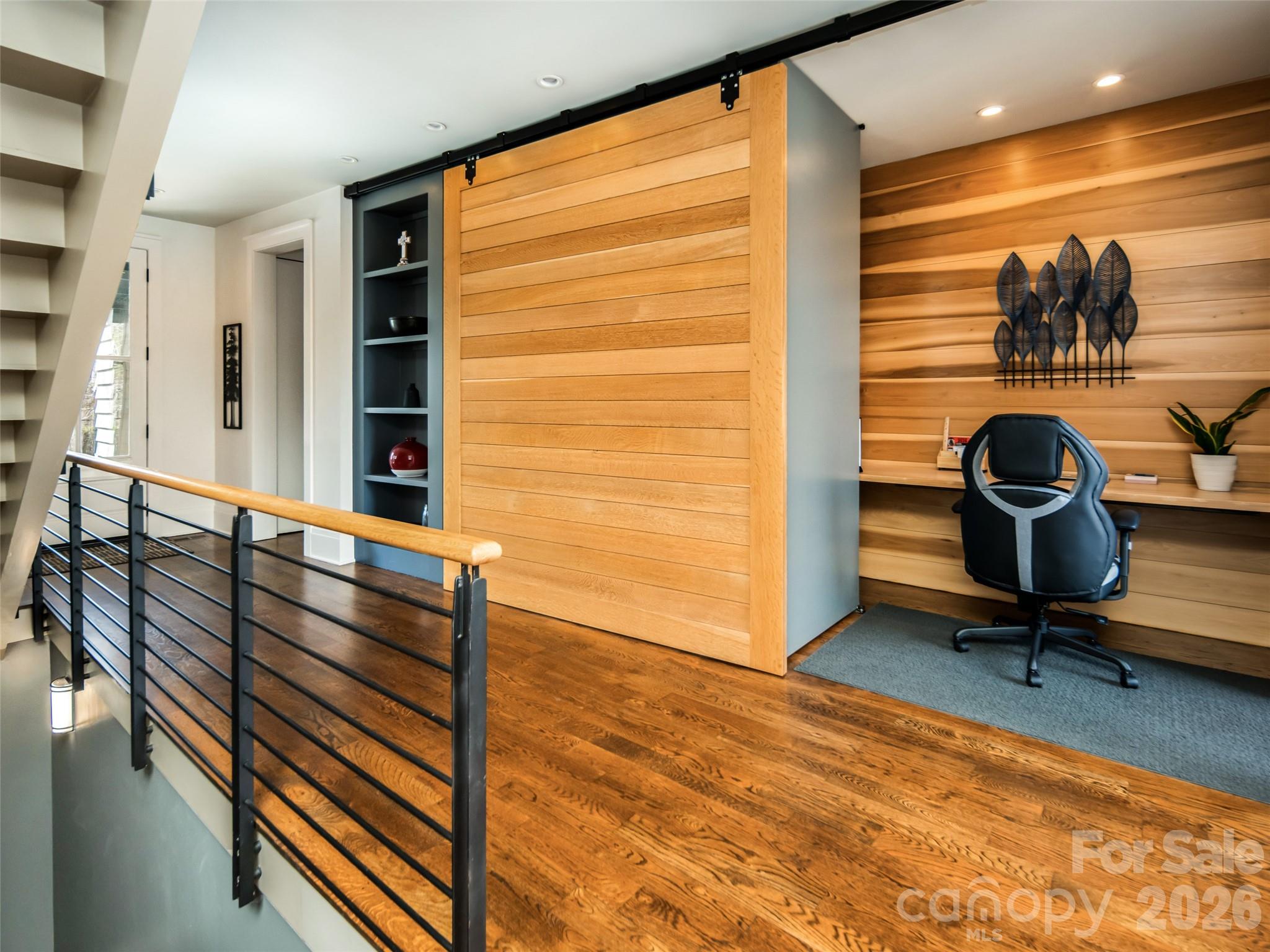 1002 Coves Pheasant Court — Biltmore Lake