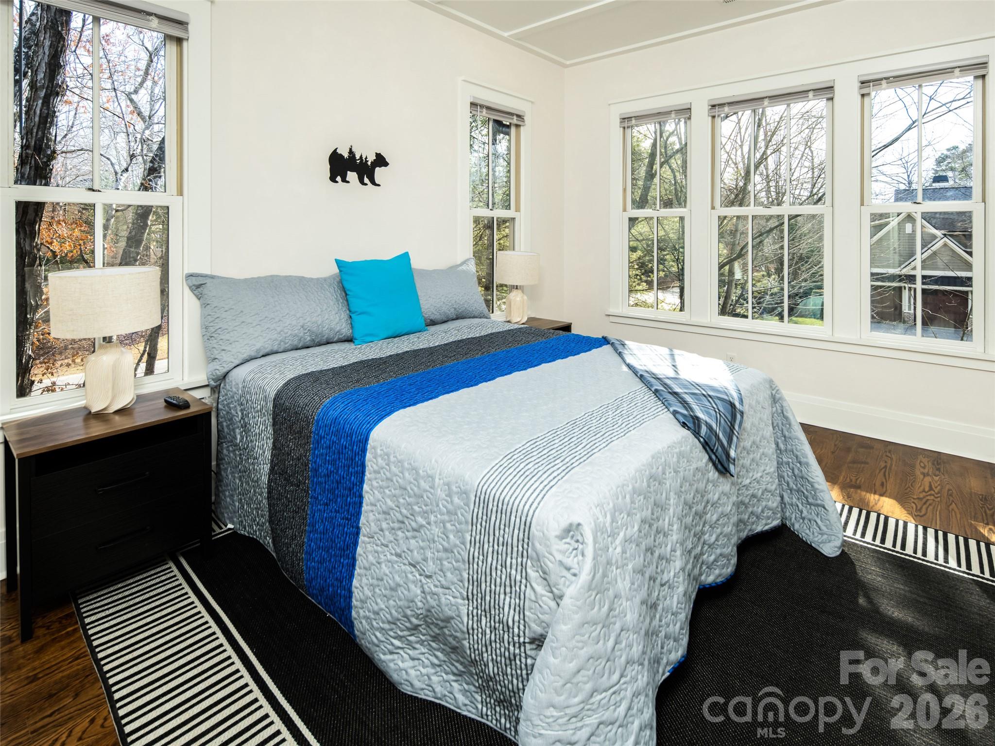 1002 Coves Pheasant Court — Biltmore Lake
