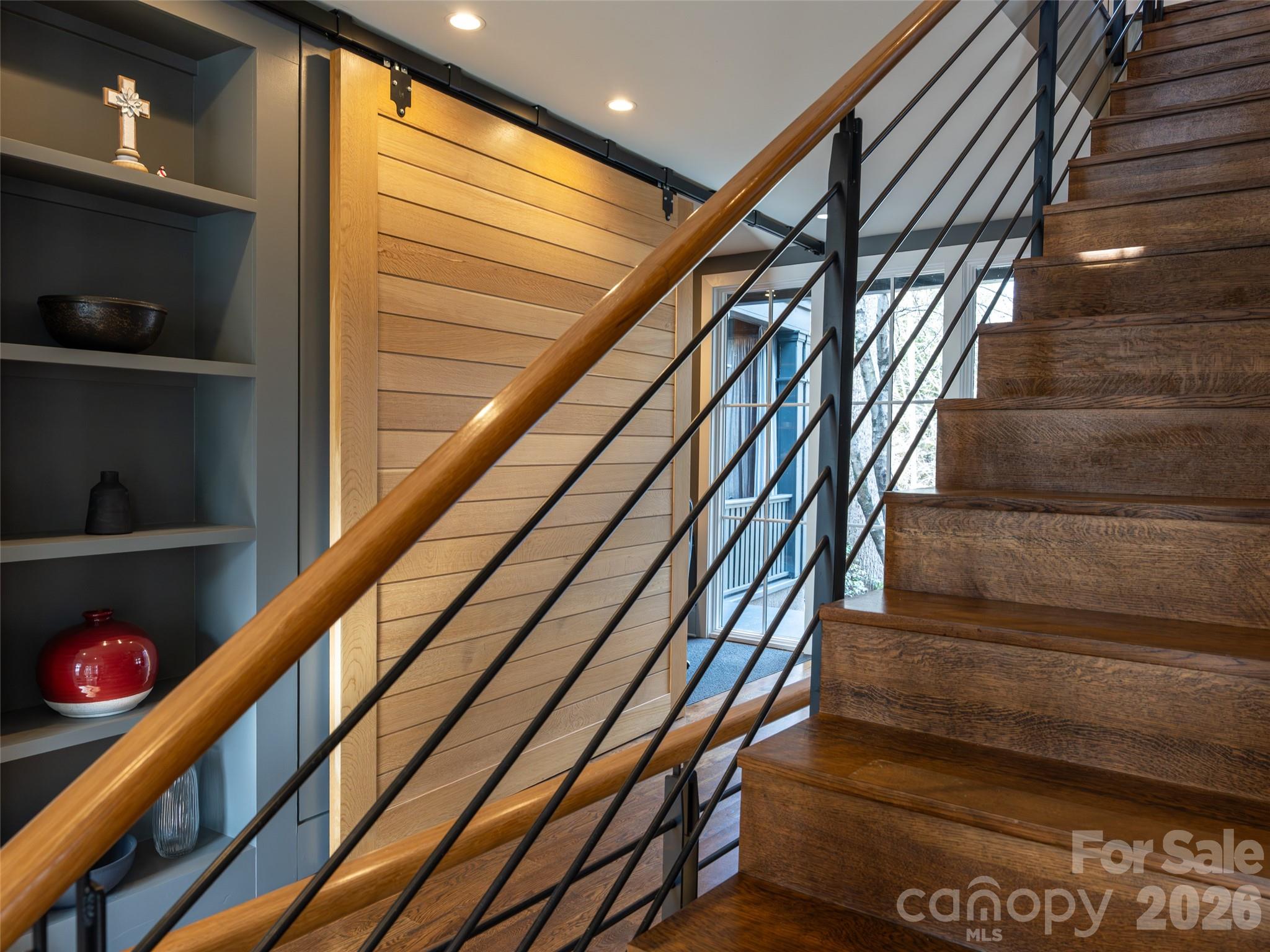 1002 Coves Pheasant Court — Biltmore Lake