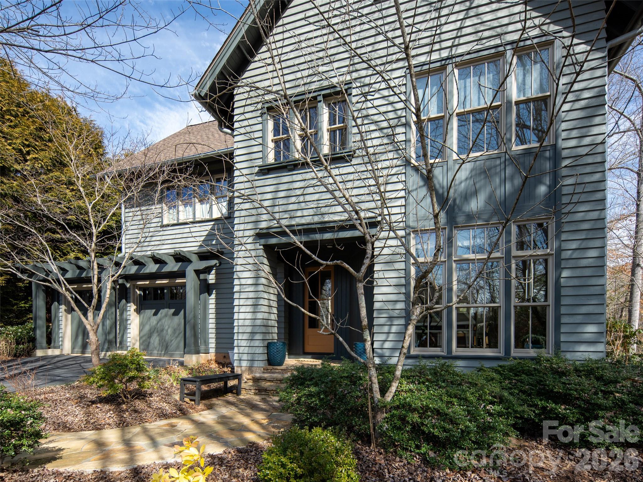 1002 Coves Pheasant Court — Biltmore Lake
