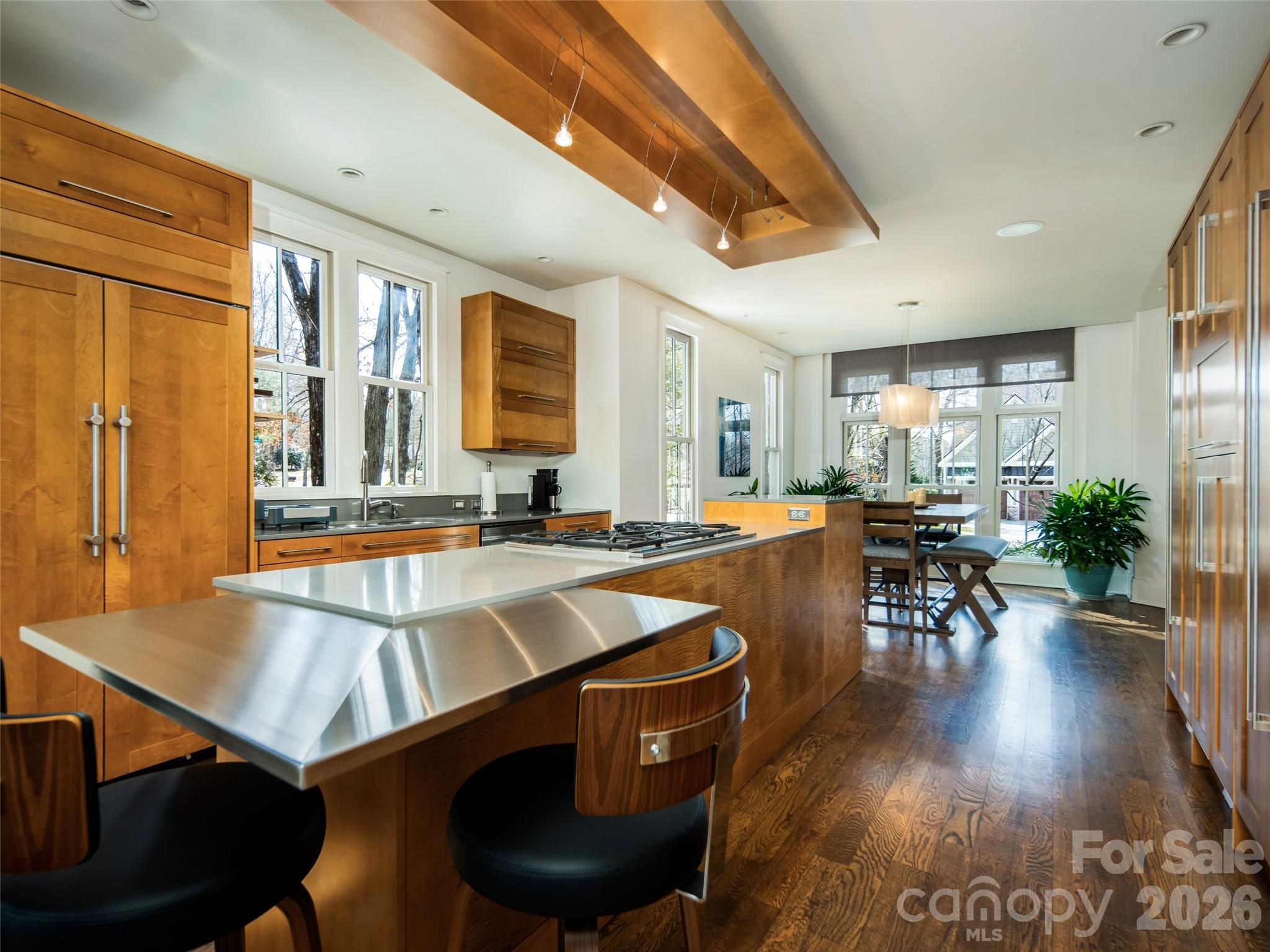 1002 Coves Pheasant Court — Biltmore Lake