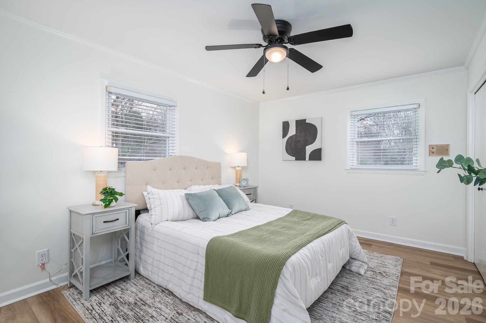 525 Julia Avenue — Belmont