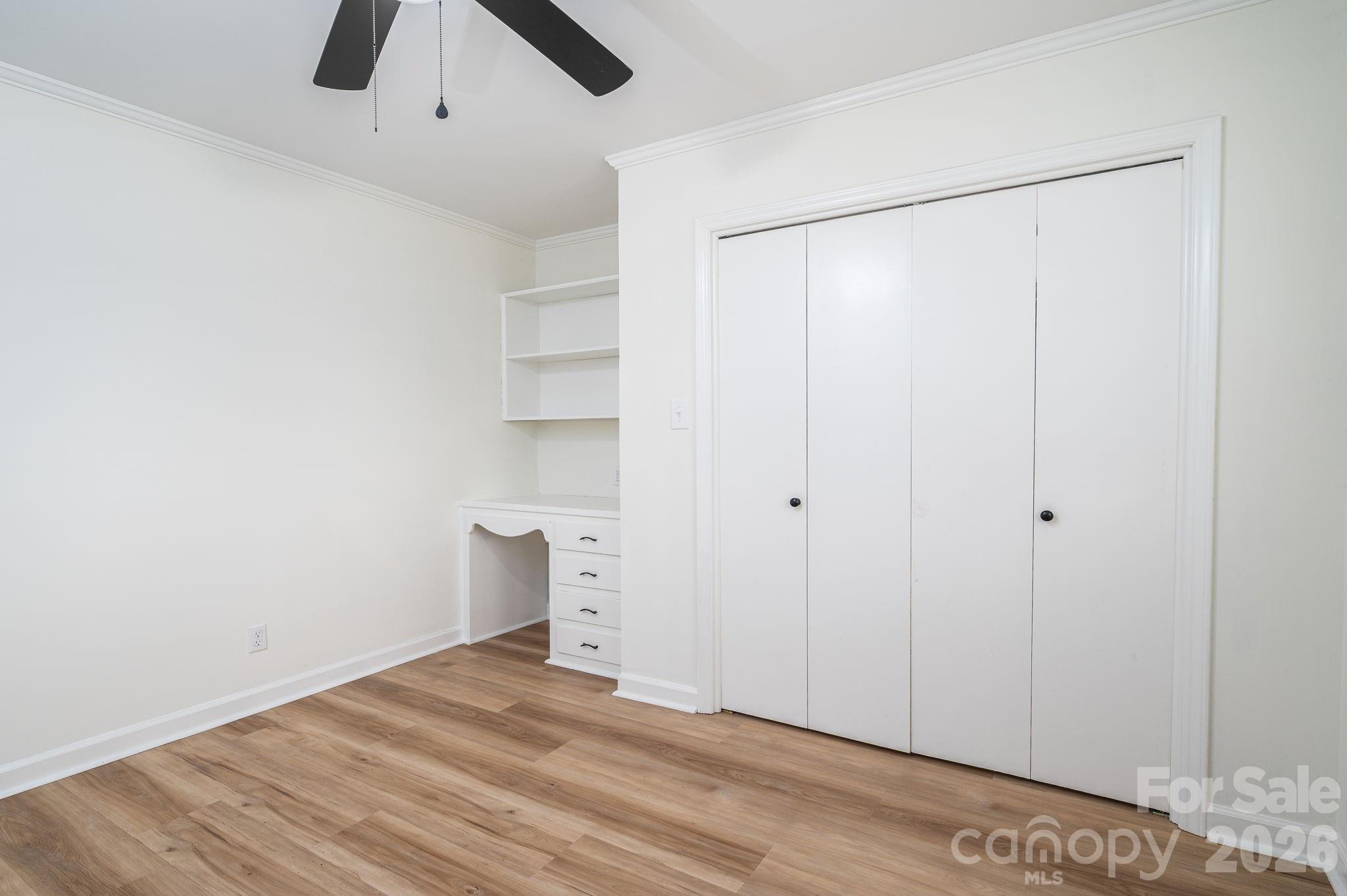 525 Julia Avenue — Belmont