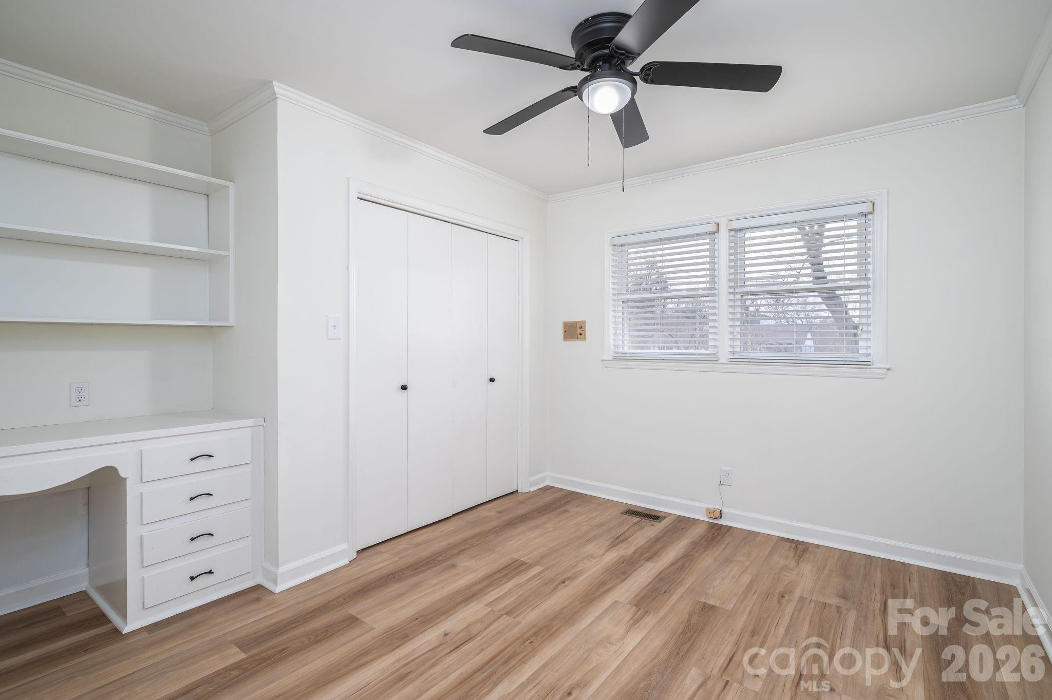 525 Julia Avenue — Belmont